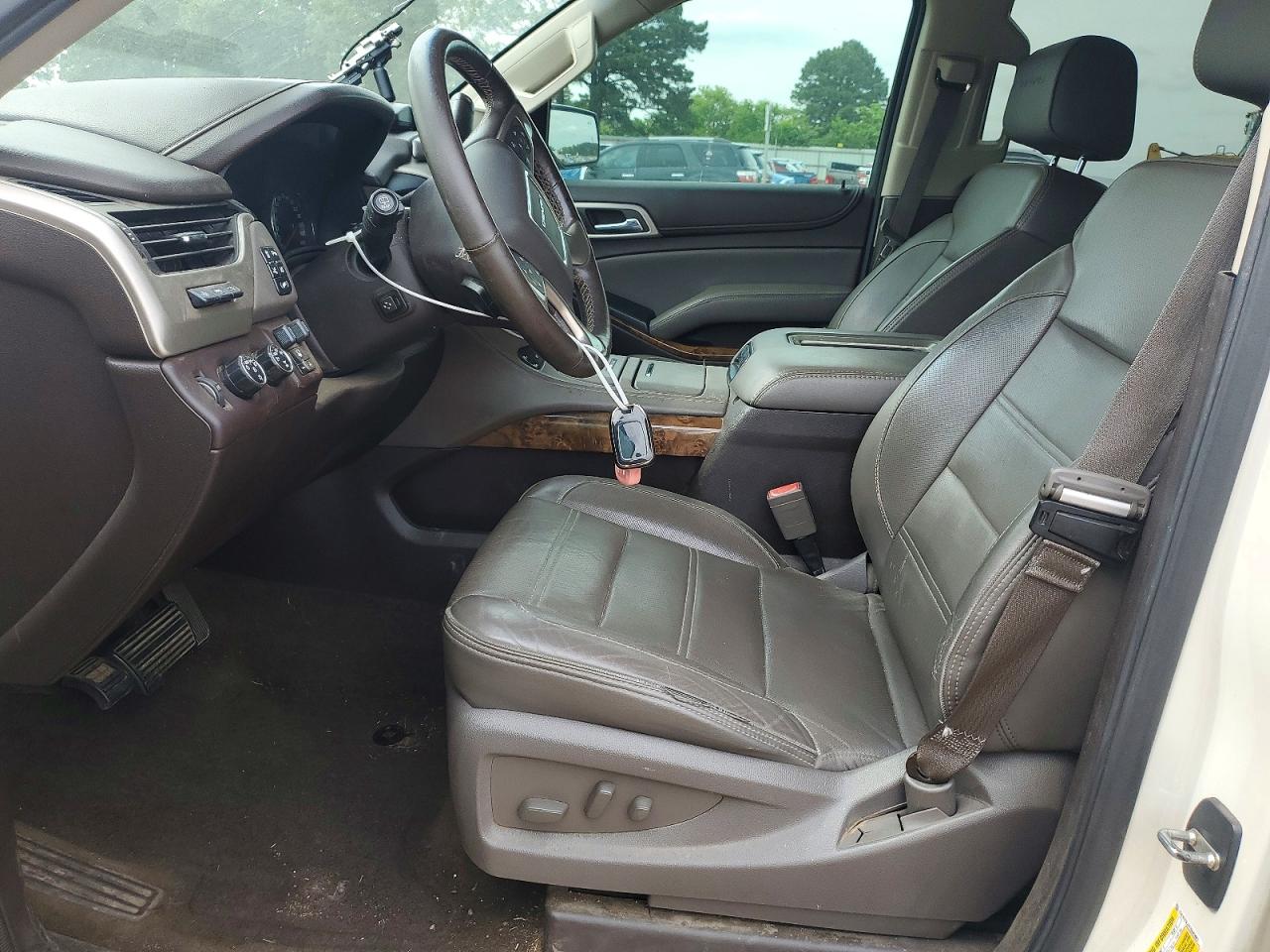 2015 Gmc Yukon Denali White vin: 1GKS2CKJ2FR645607