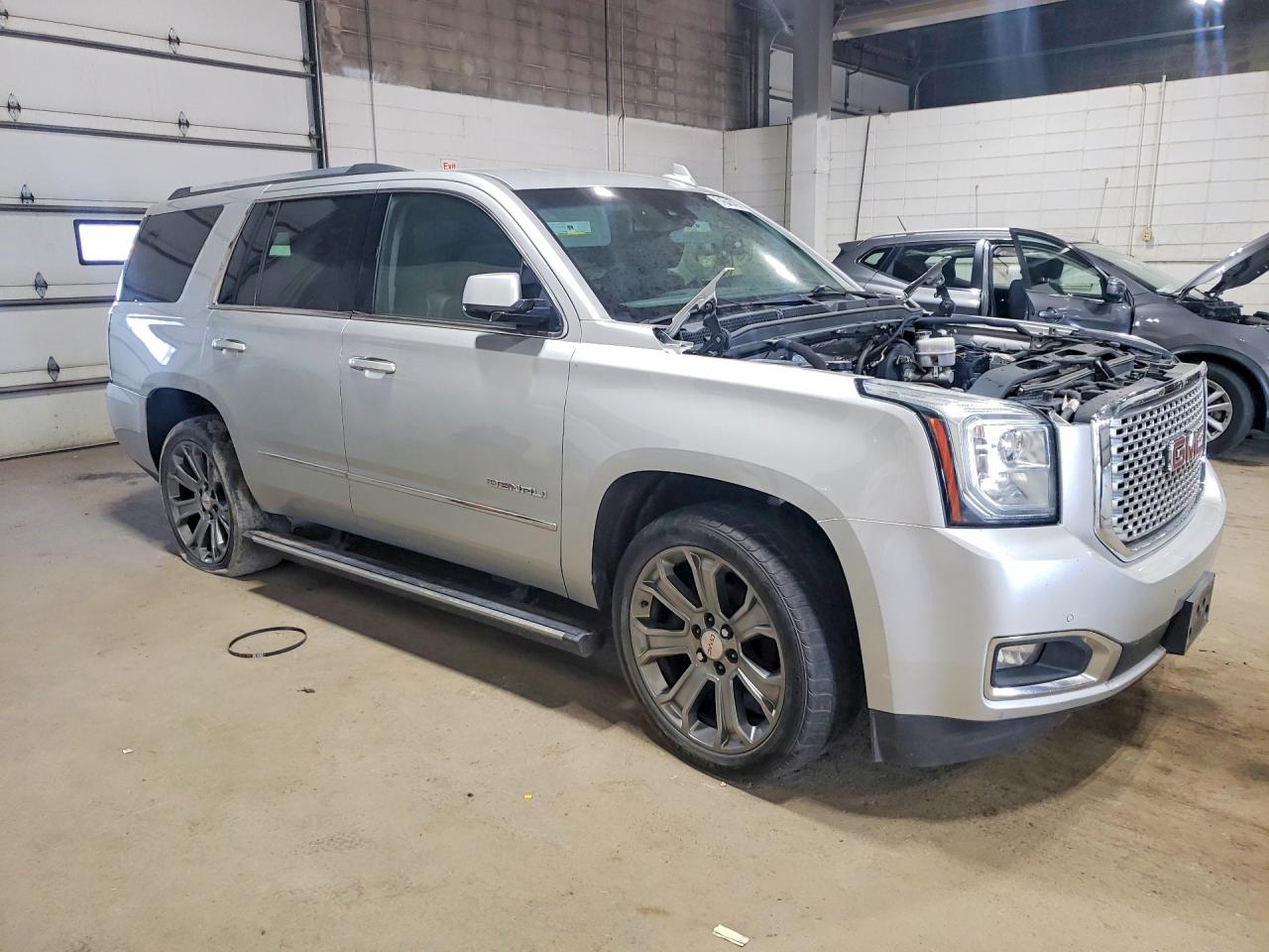 2015 Gmc Yukon Denali Silver vin: 1GKS2CKJ3FR563949