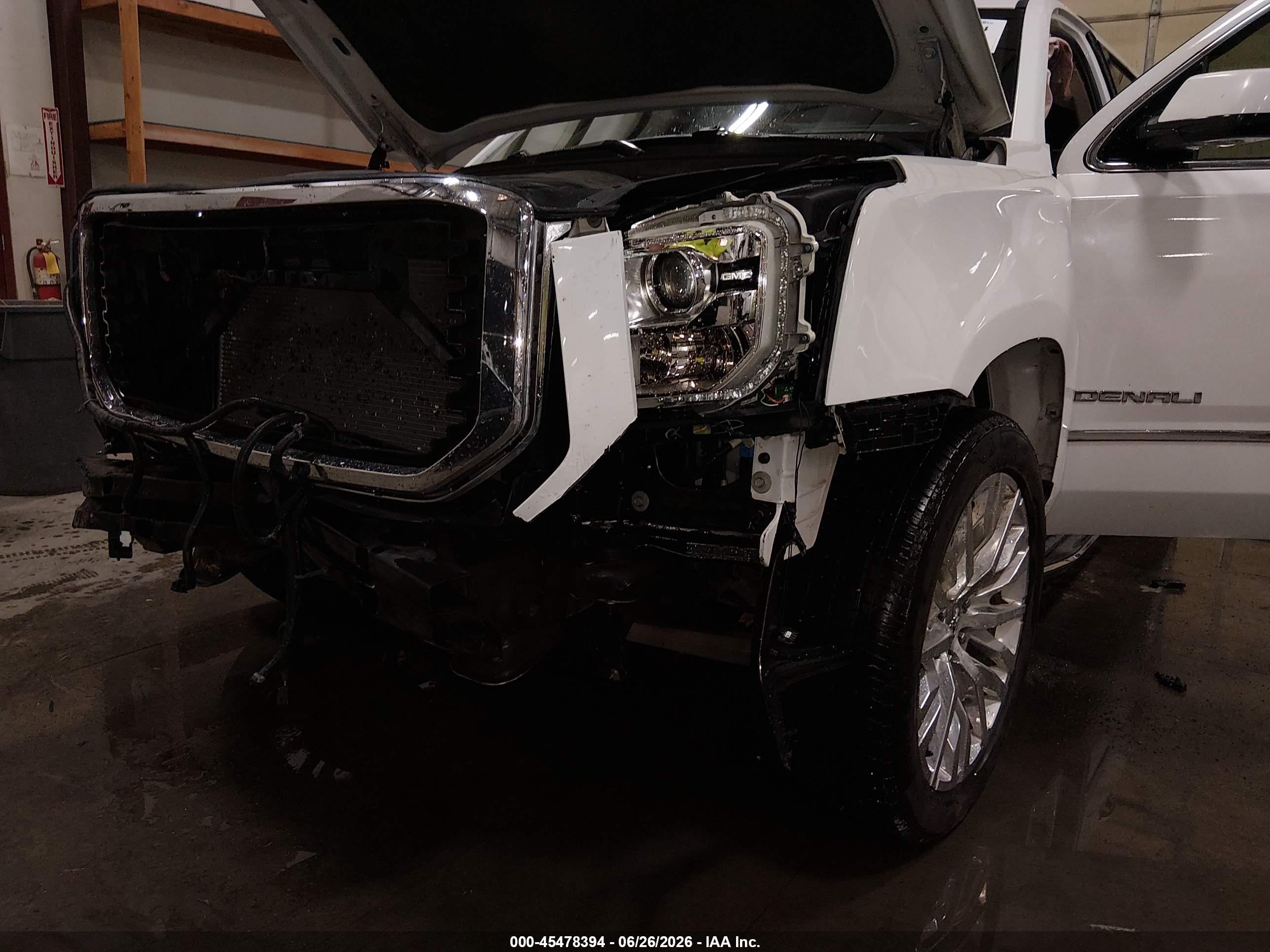 2015 Gmc Yukon Denali Белый vin: 1GKS2CKJ4FR180148