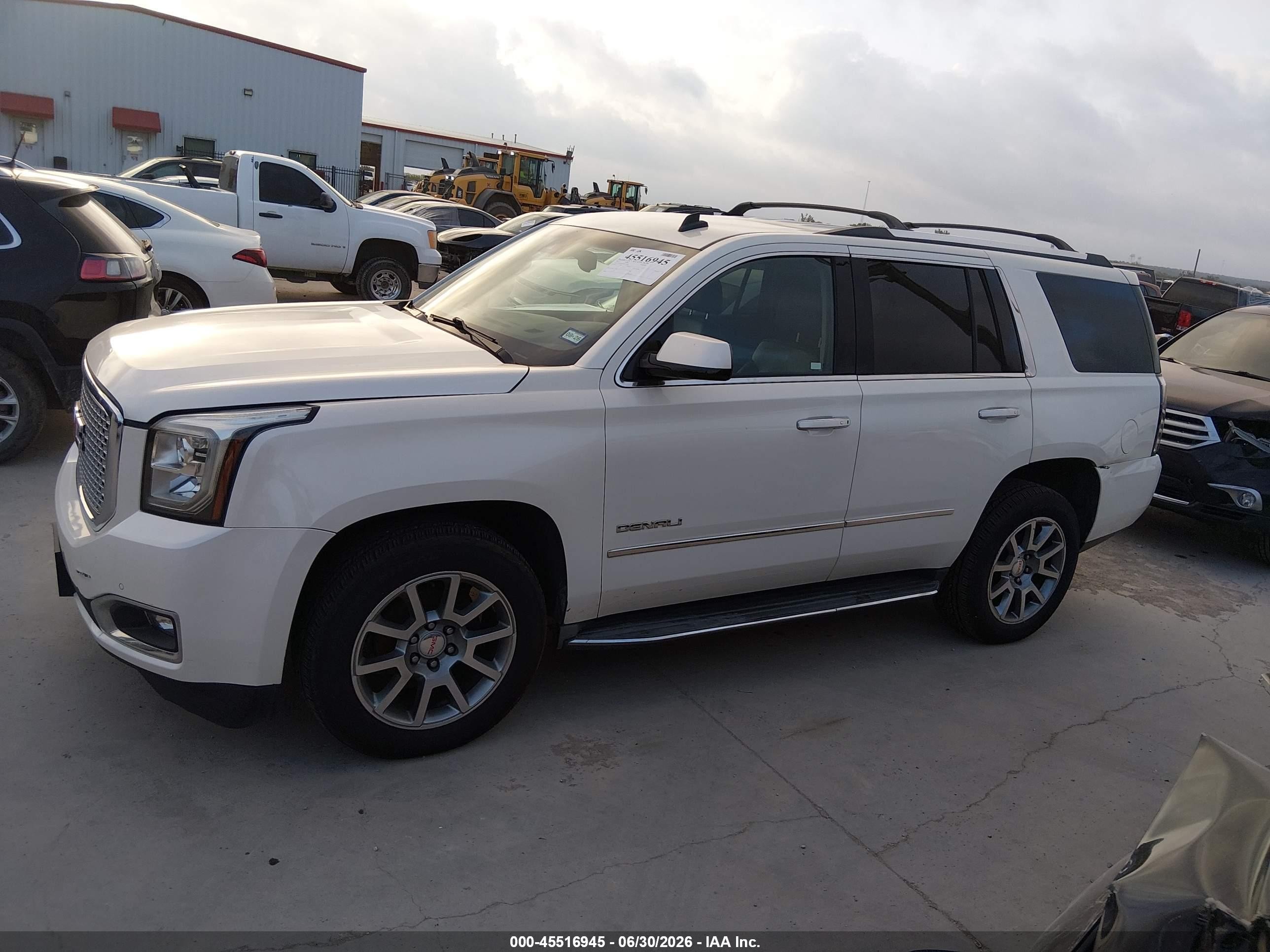 2015 Gmc Yukon Denali White vin: 1GKS2CKJ4FR210684