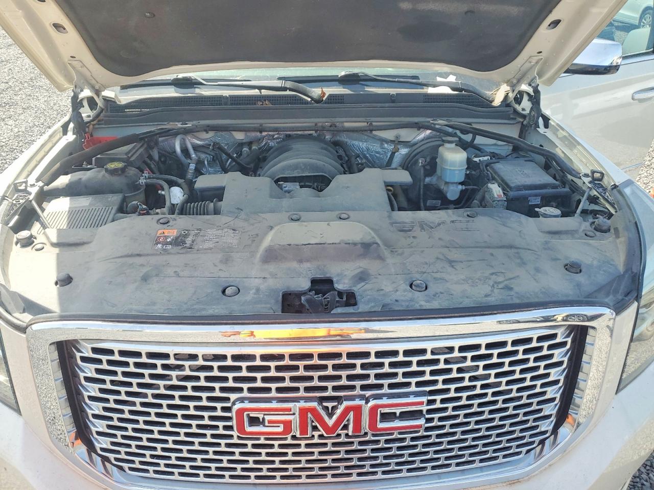 2015 Gmc Yukon Denali White vin: 1GKS2CKJ4FR283568
