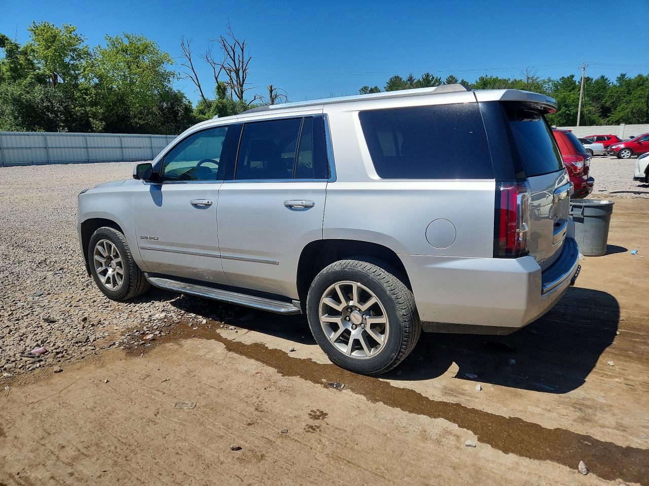 2015 Gmc Yukon Denali Silver vin: 1GKS2CKJ4FR515182