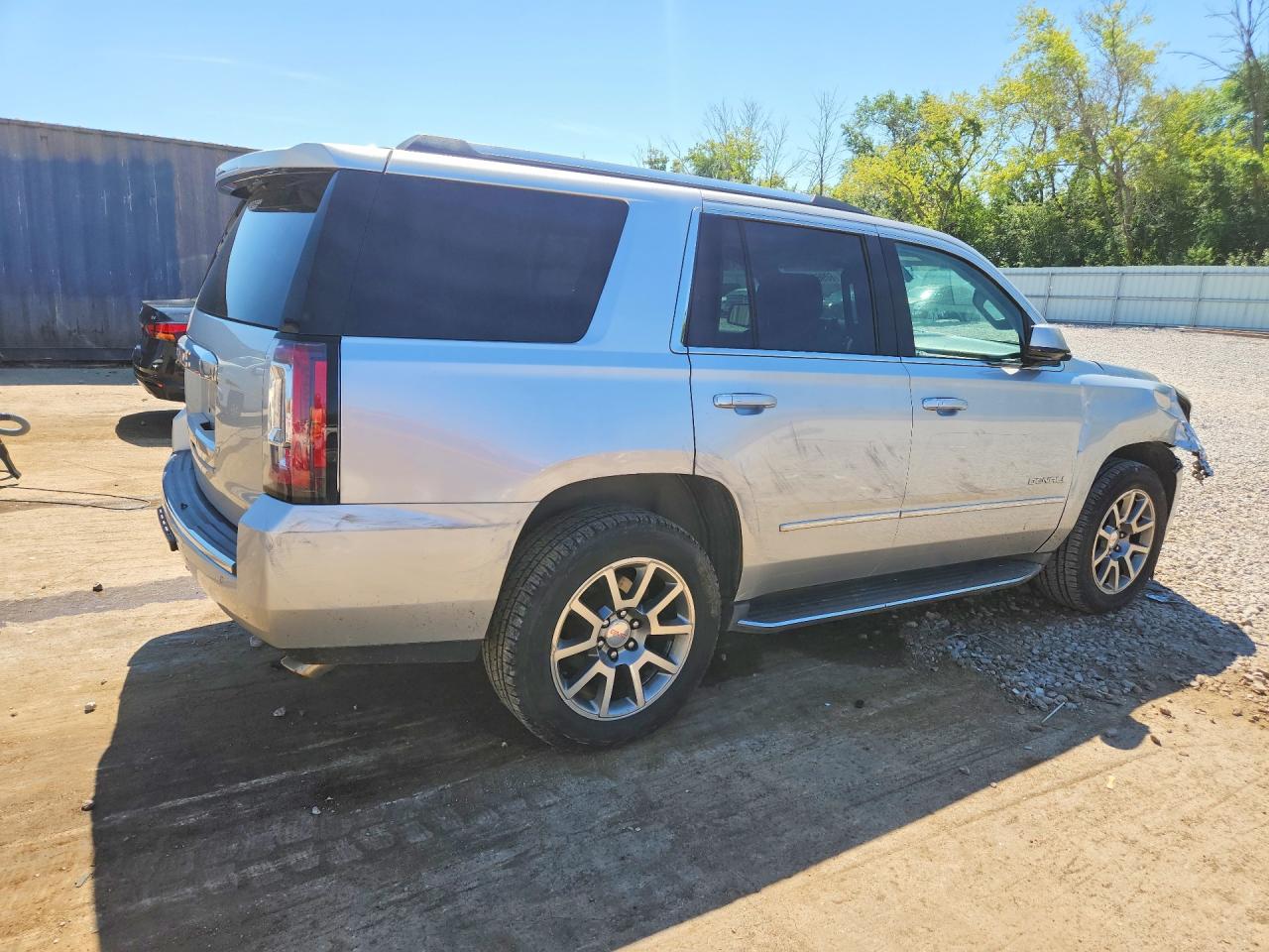2015 Gmc Yukon Denali Silver vin: 1GKS2CKJ4FR515182