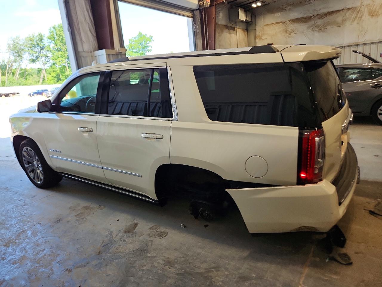 2015 Gmc Yukon Denali White vin: 1GKS2CKJ4FR677460