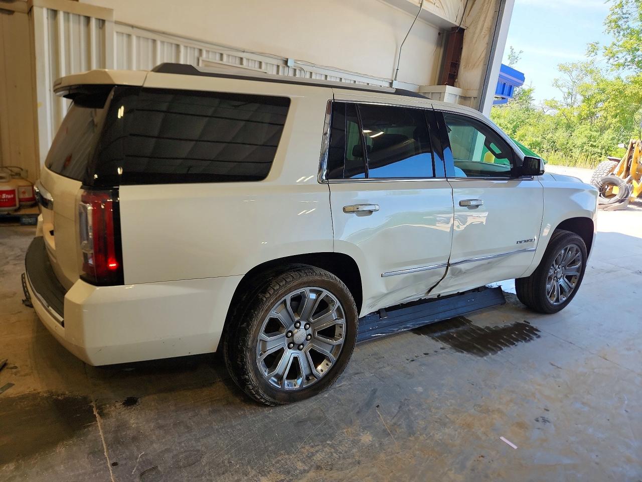 2015 Gmc Yukon Denali White vin: 1GKS2CKJ4FR677460