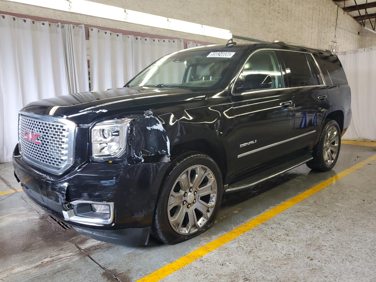 2015 Gmc Yukon Denali Black vin: 1GKS2CKJ4FR734806 Damage: Left Head Lamp, Broken, Replacement Required