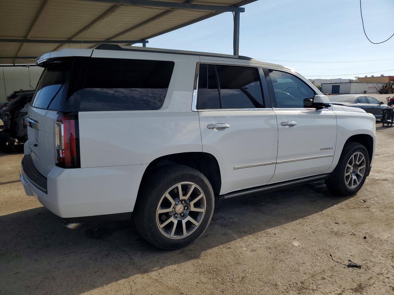 2015 Gmc Yukon Denali White vin: 1GKS2CKJ5FR174410