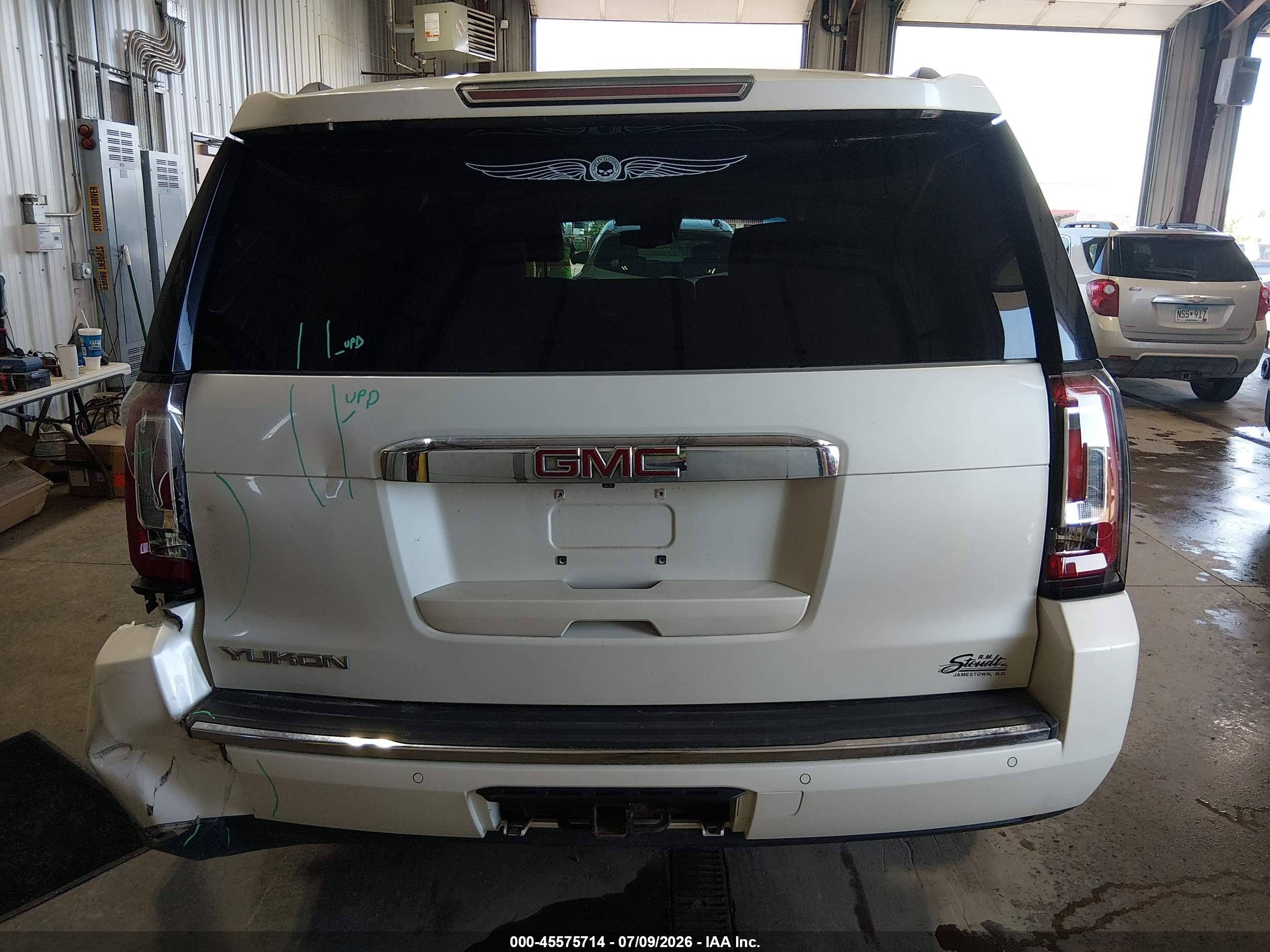 2015 Gmc Yukon Denali White vin: 1GKS2CKJ5FR510752