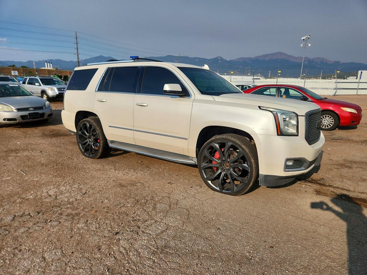 2015 Gmc Yukon Denali White vin: 1GKS2CKJ5FR526773