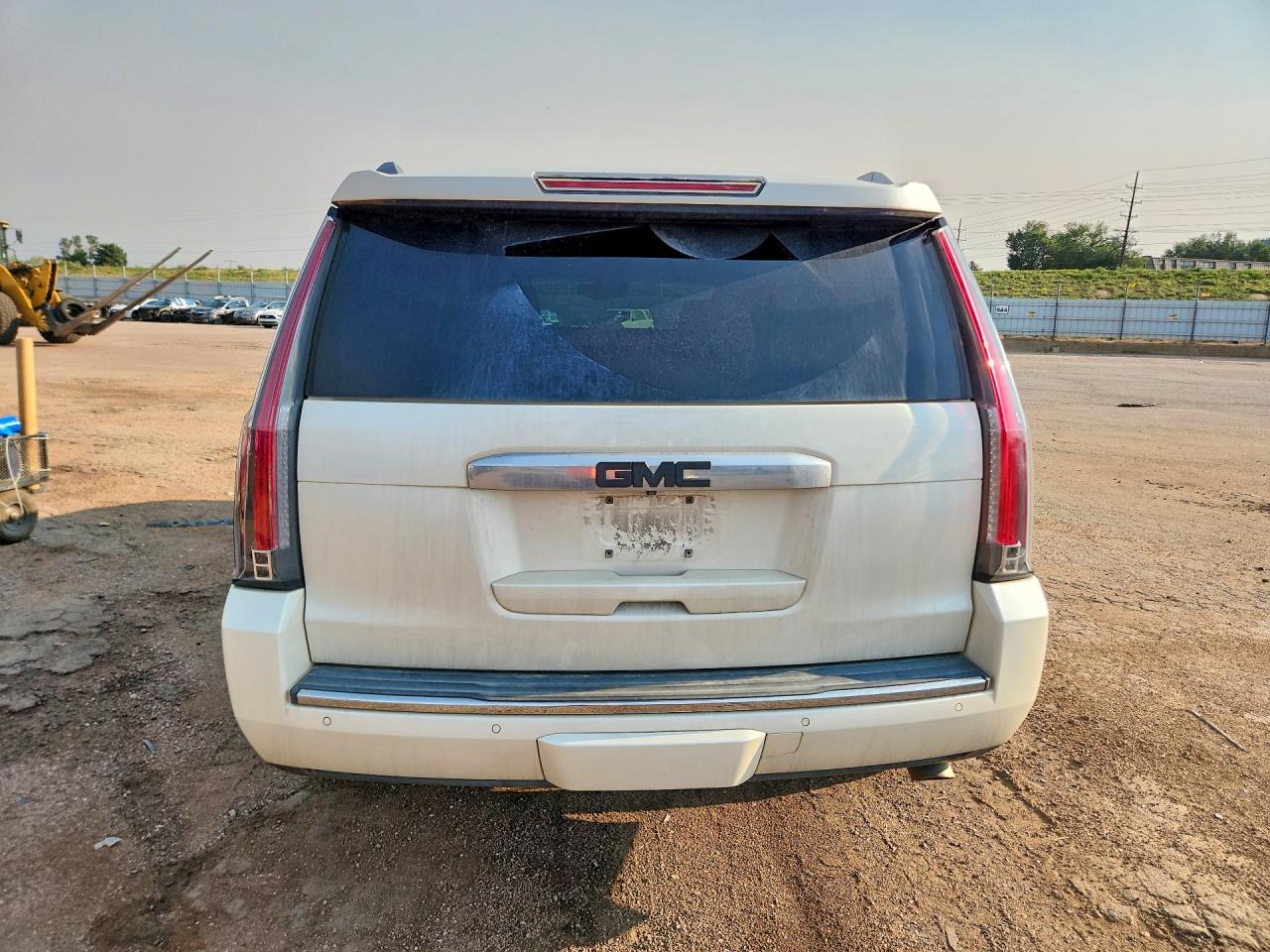 2015 Gmc Yukon Denali White vin: 1GKS2CKJ5FR526773