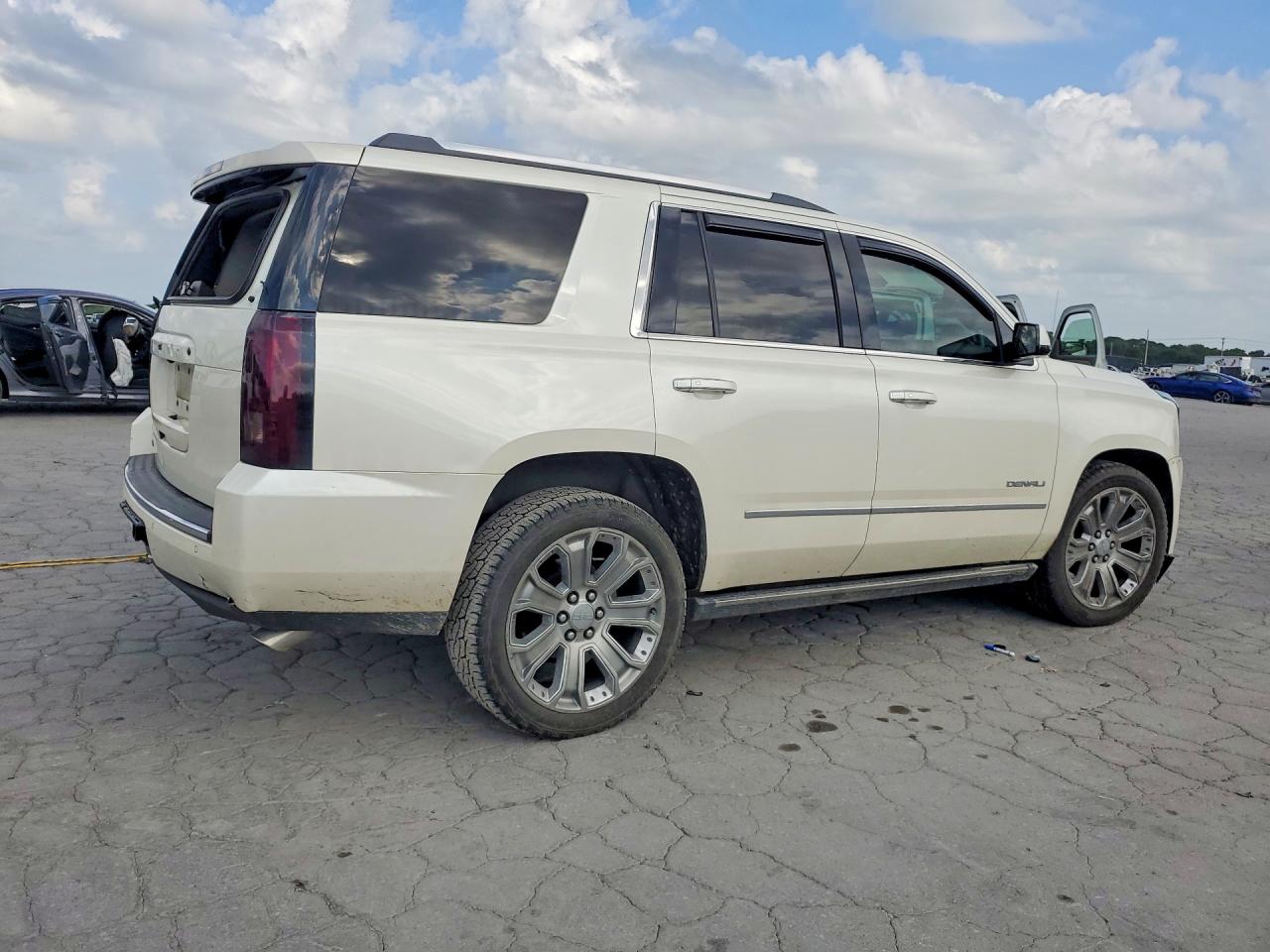 2015 Gmc Yukon Denali White vin: 1GKS2CKJ6FR125247