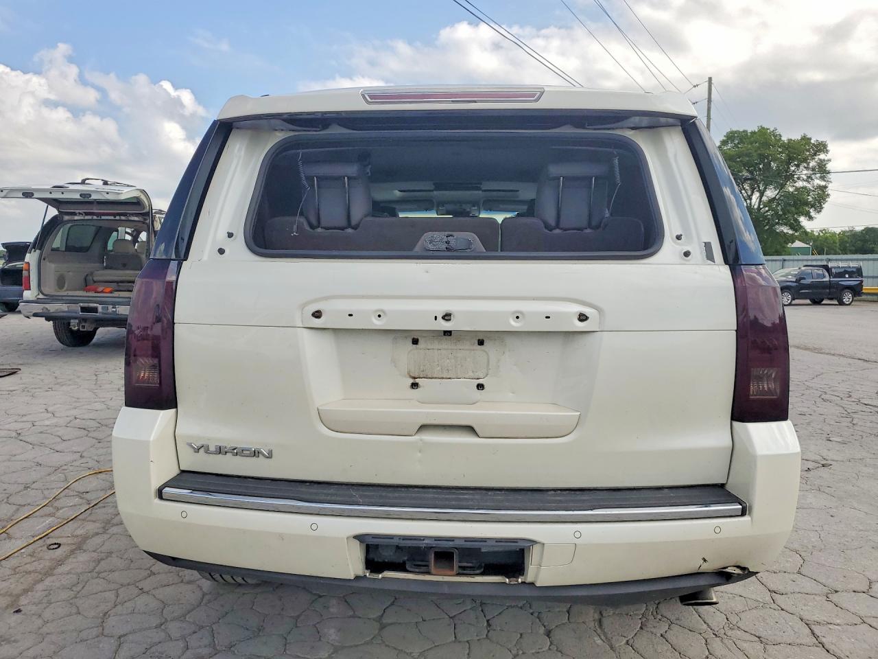 2015 Gmc Yukon Denali White vin: 1GKS2CKJ6FR125247