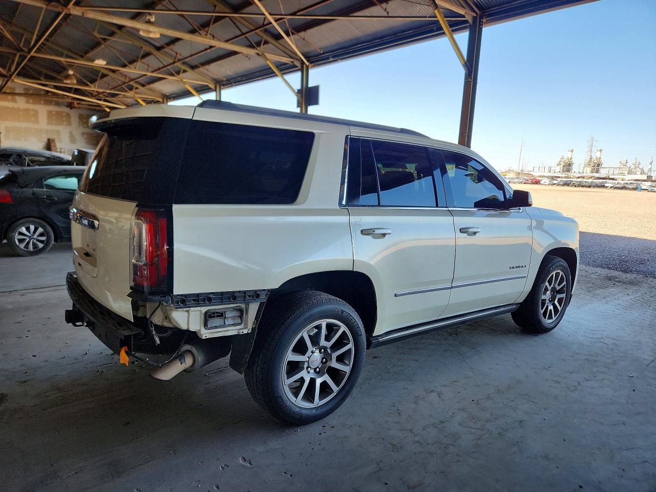 2015 Gmc Yukon Denali White vin: 1GKS2CKJ6FR291882