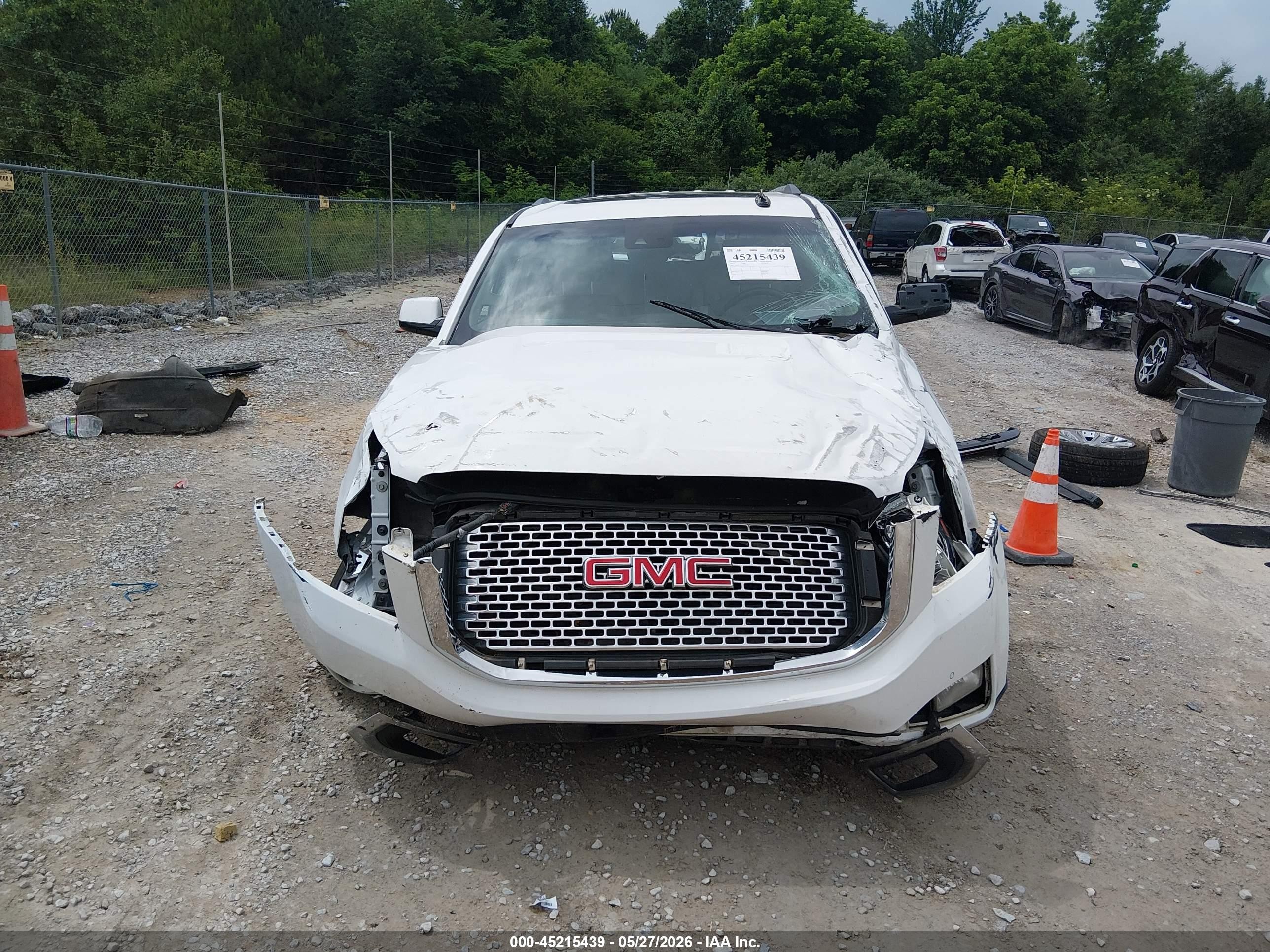 2015 Gmc Yukon Denali White vin: 1GKS2CKJ6FR556204