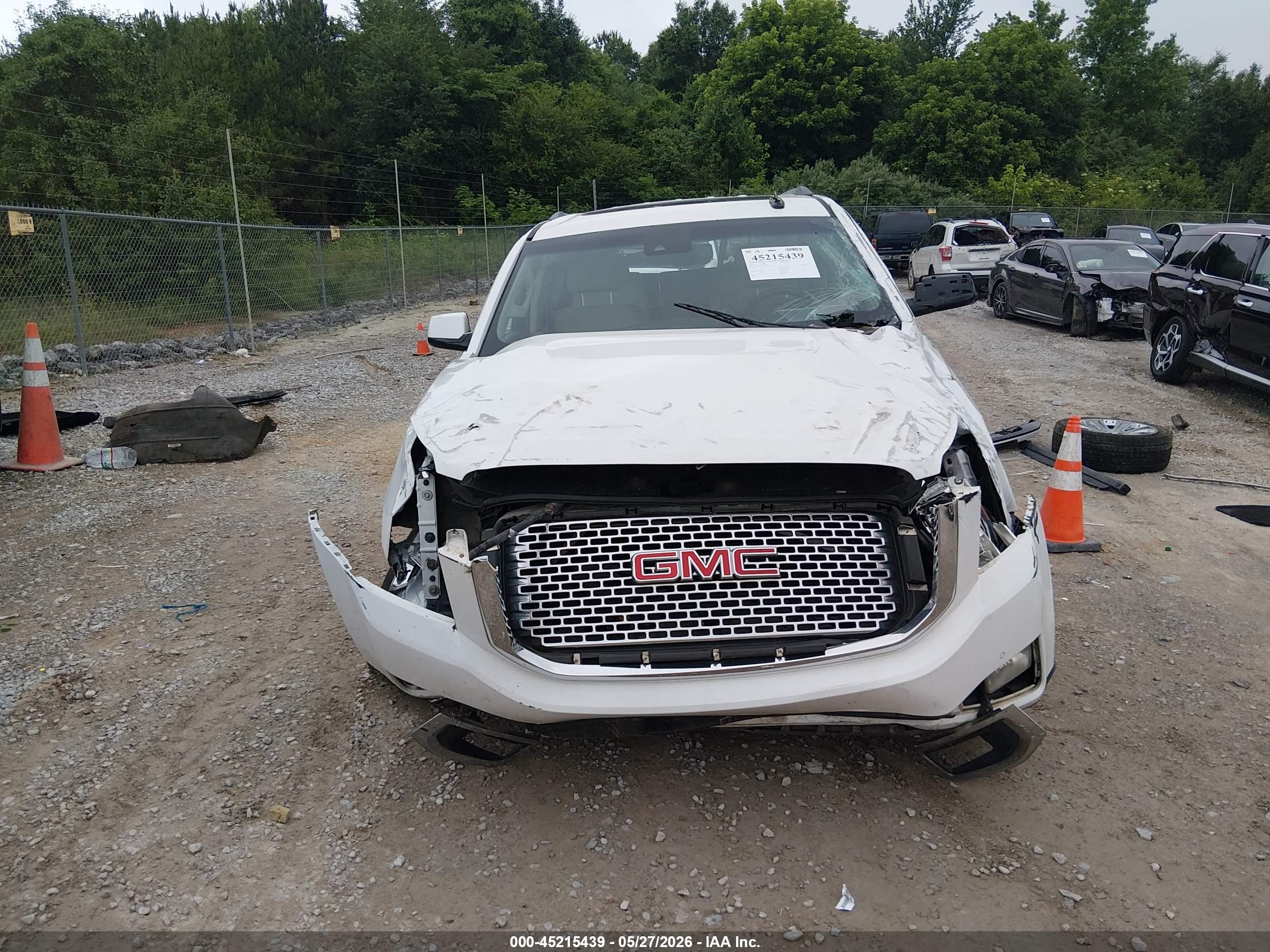2015 Gmc Yukon Denali White vin: 1GKS2CKJ6FR556204