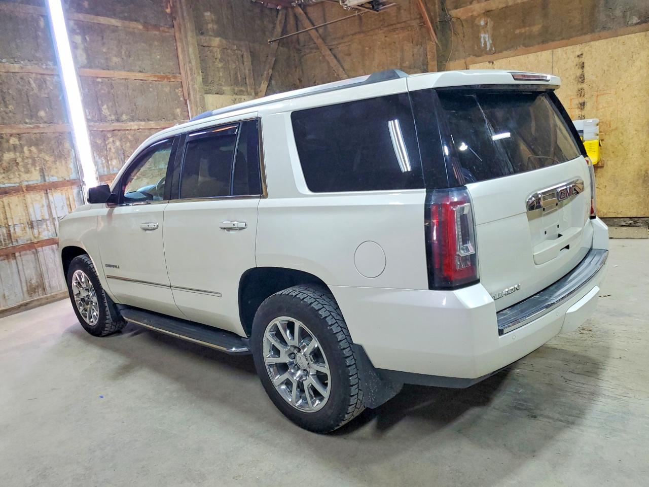 2015 Gmc Yukon Белый vin: 1GKS2CKJ6FR602372