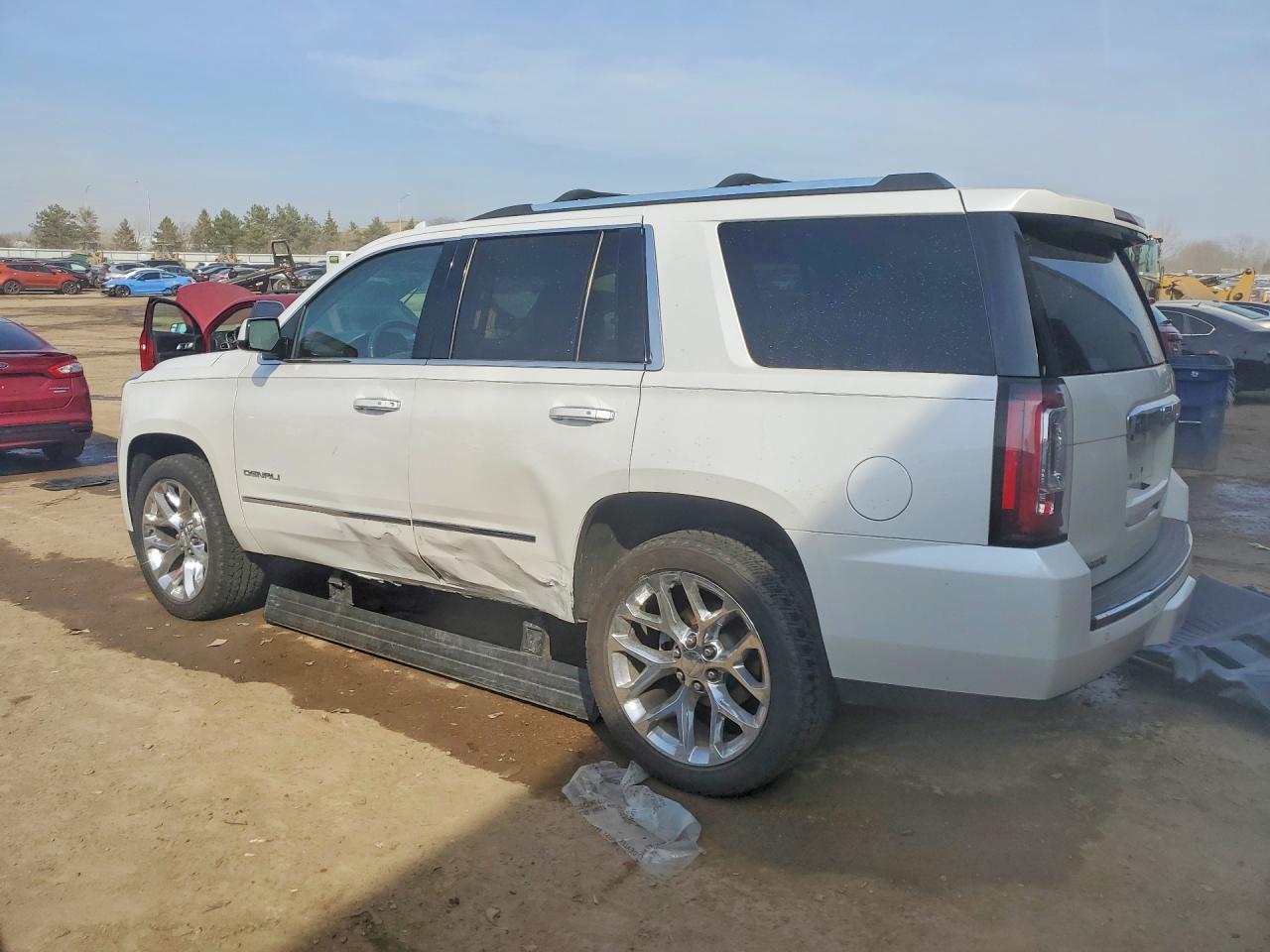 2017 Gmc Yukon Denali White vin: 1GKS2CKJ6HR212181