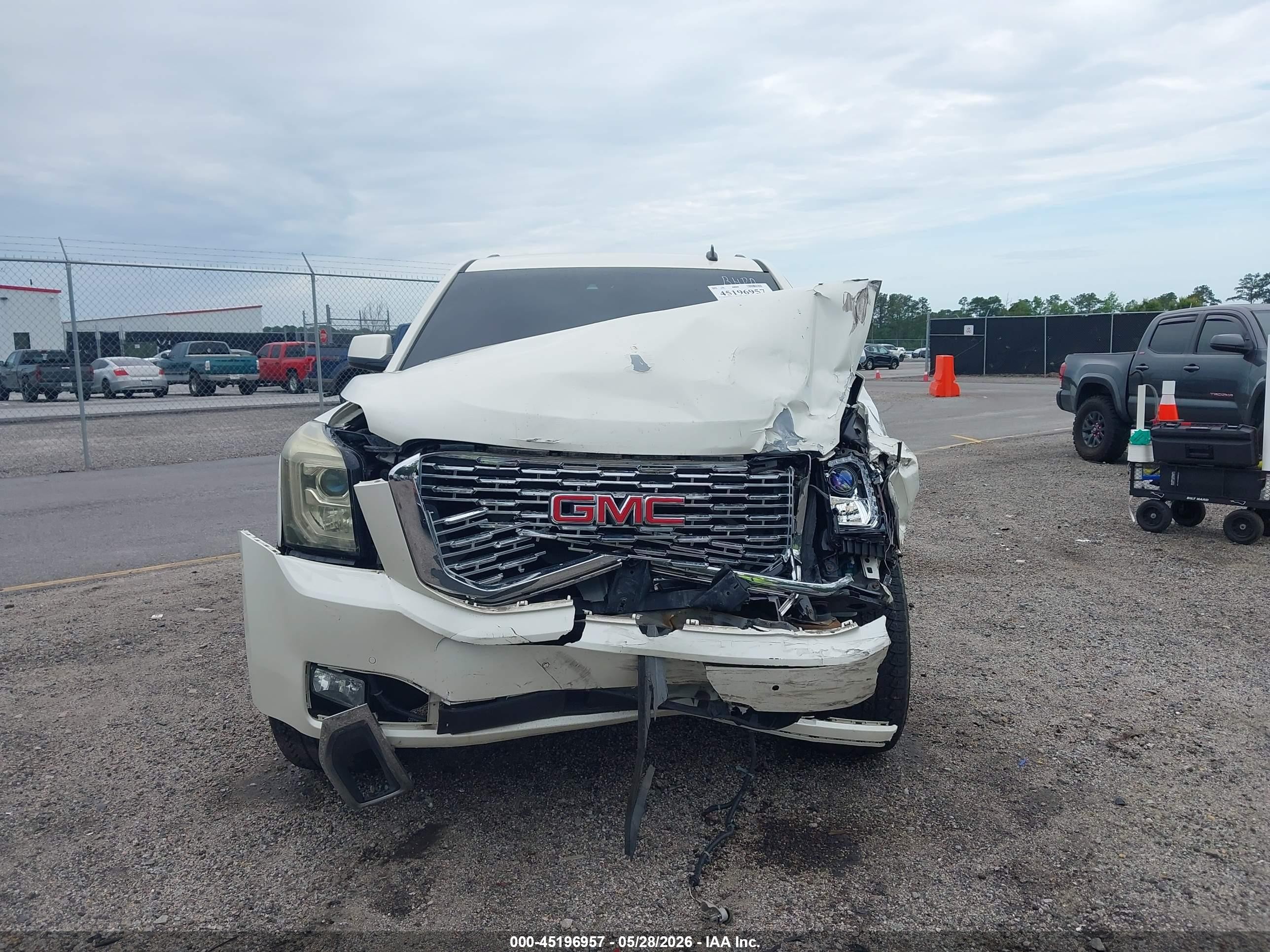 2015 Gmc Yukon Denali Yellow vin: 1GKS2CKJ7FR192505