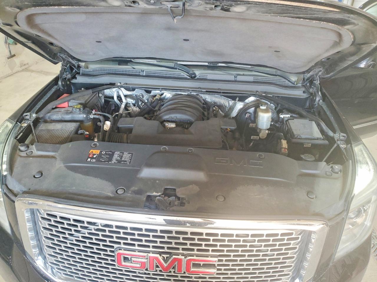 2015 Gmc Yukon Denali Black vin: 1GKS2CKJ7FR309290