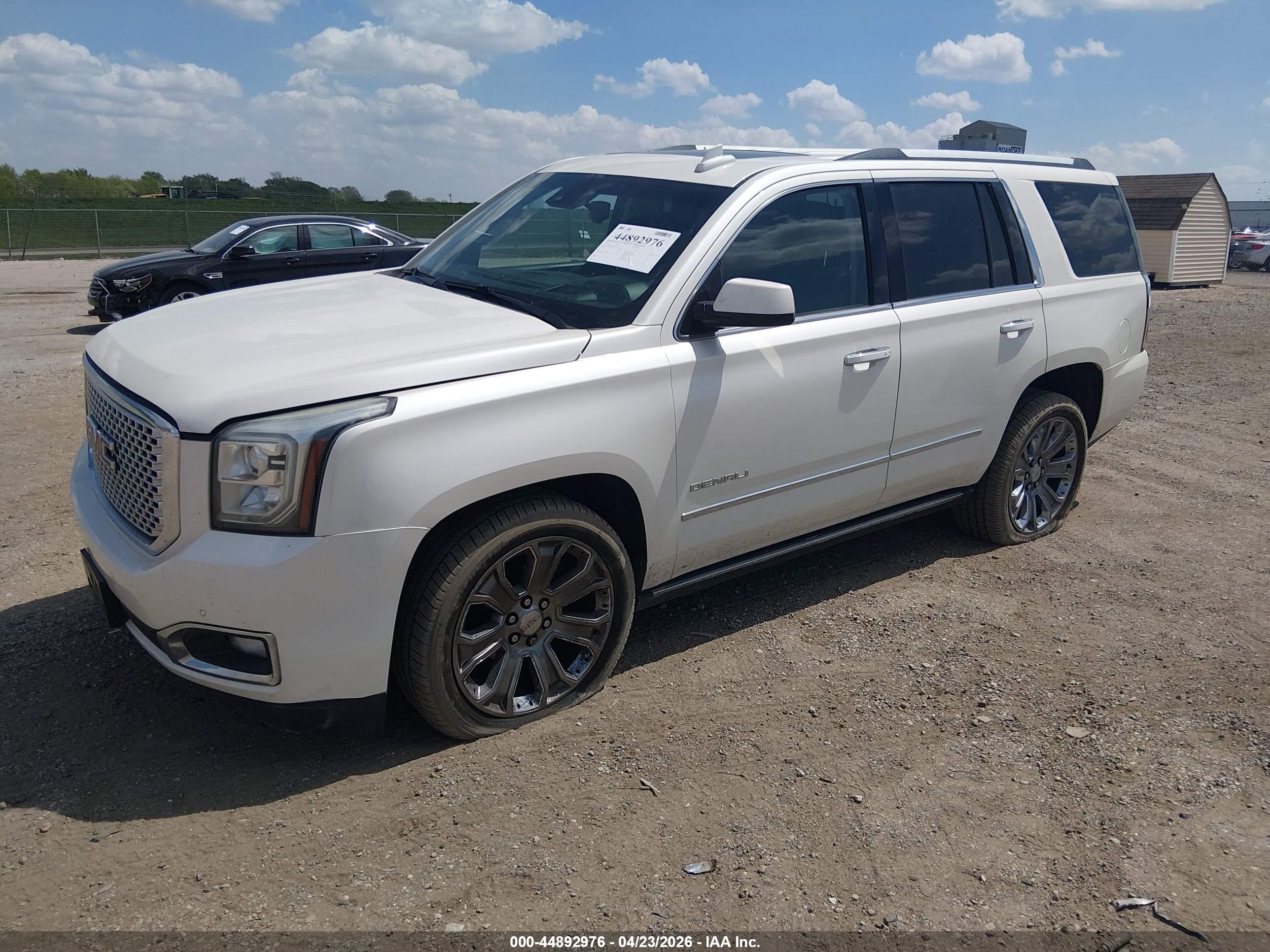 2015 Gmc Yukon Denali White vin: 1GKS2CKJ7FR567583
