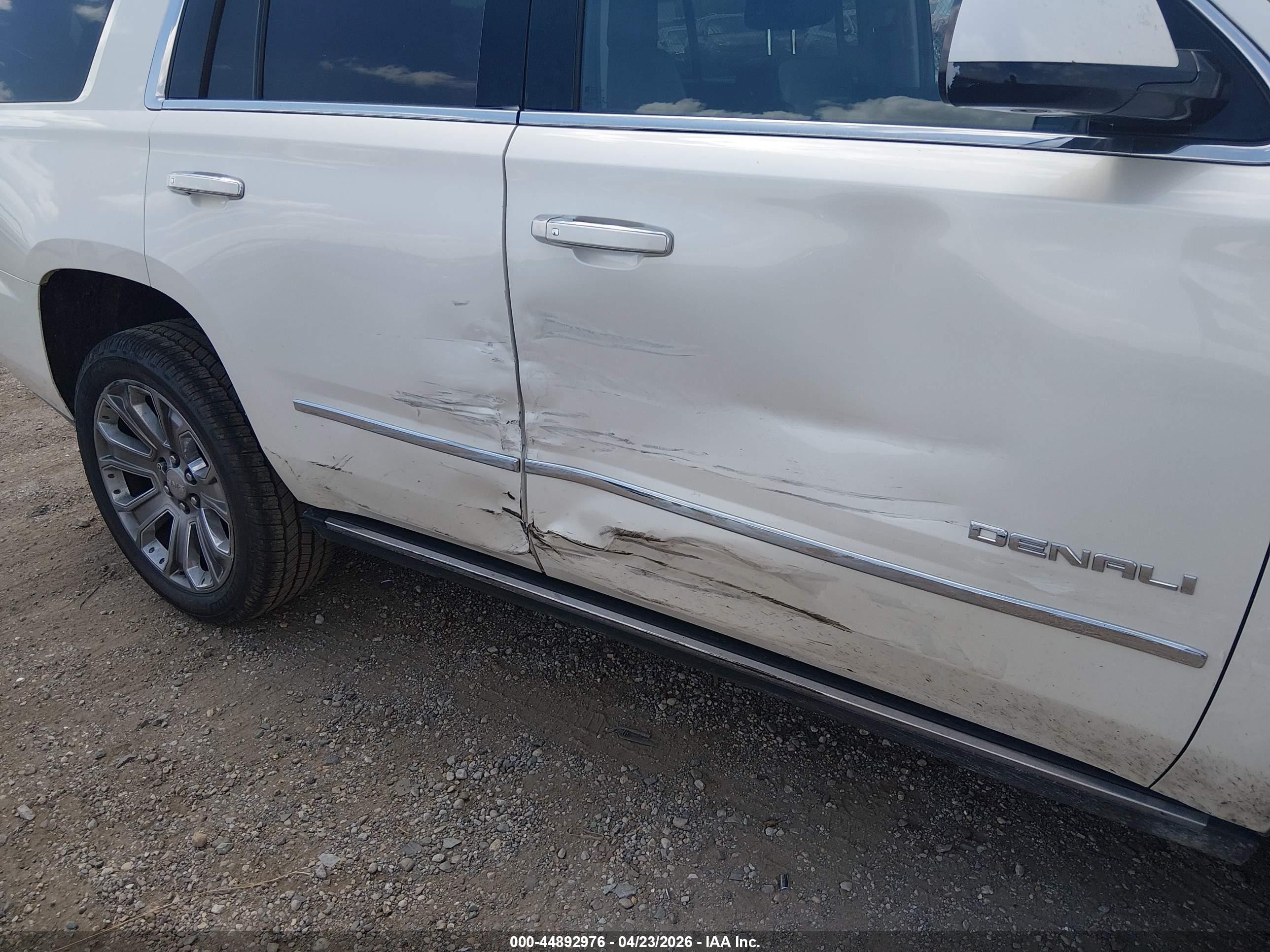 2015 Gmc Yukon Denali White vin: 1GKS2CKJ7FR567583