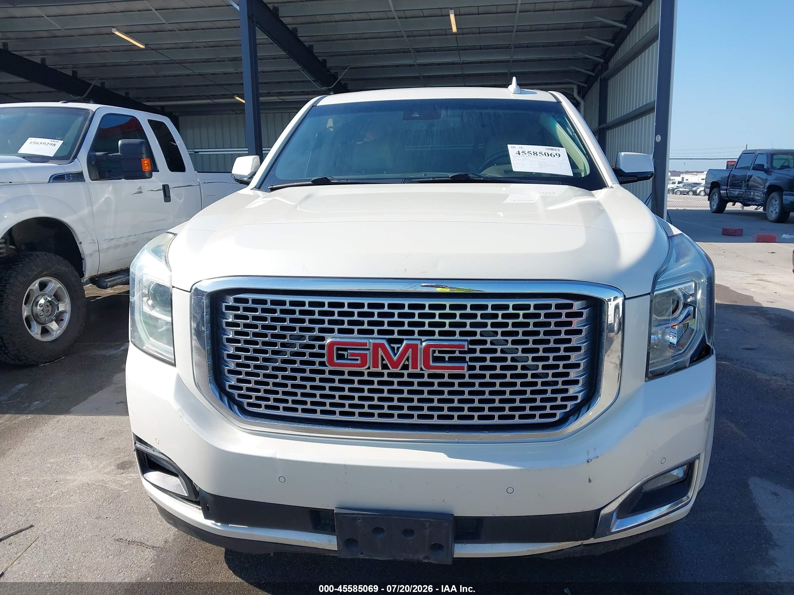 2015 Gmc Yukon Denali White vin: 1GKS2CKJ8FR627659
