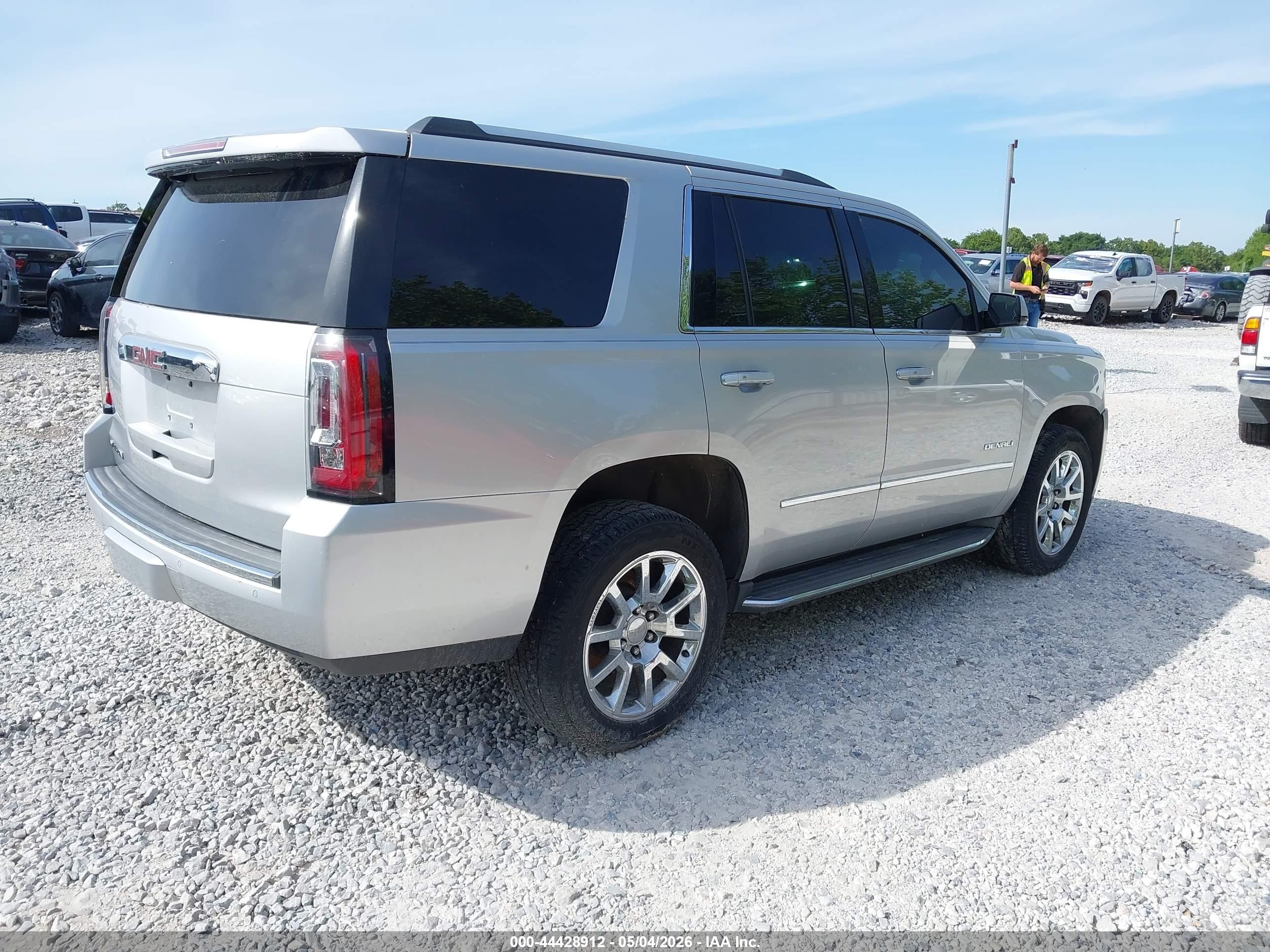 2016 Gmc Yukon Denali Silver vin: 1GKS2CKJ9GR102496