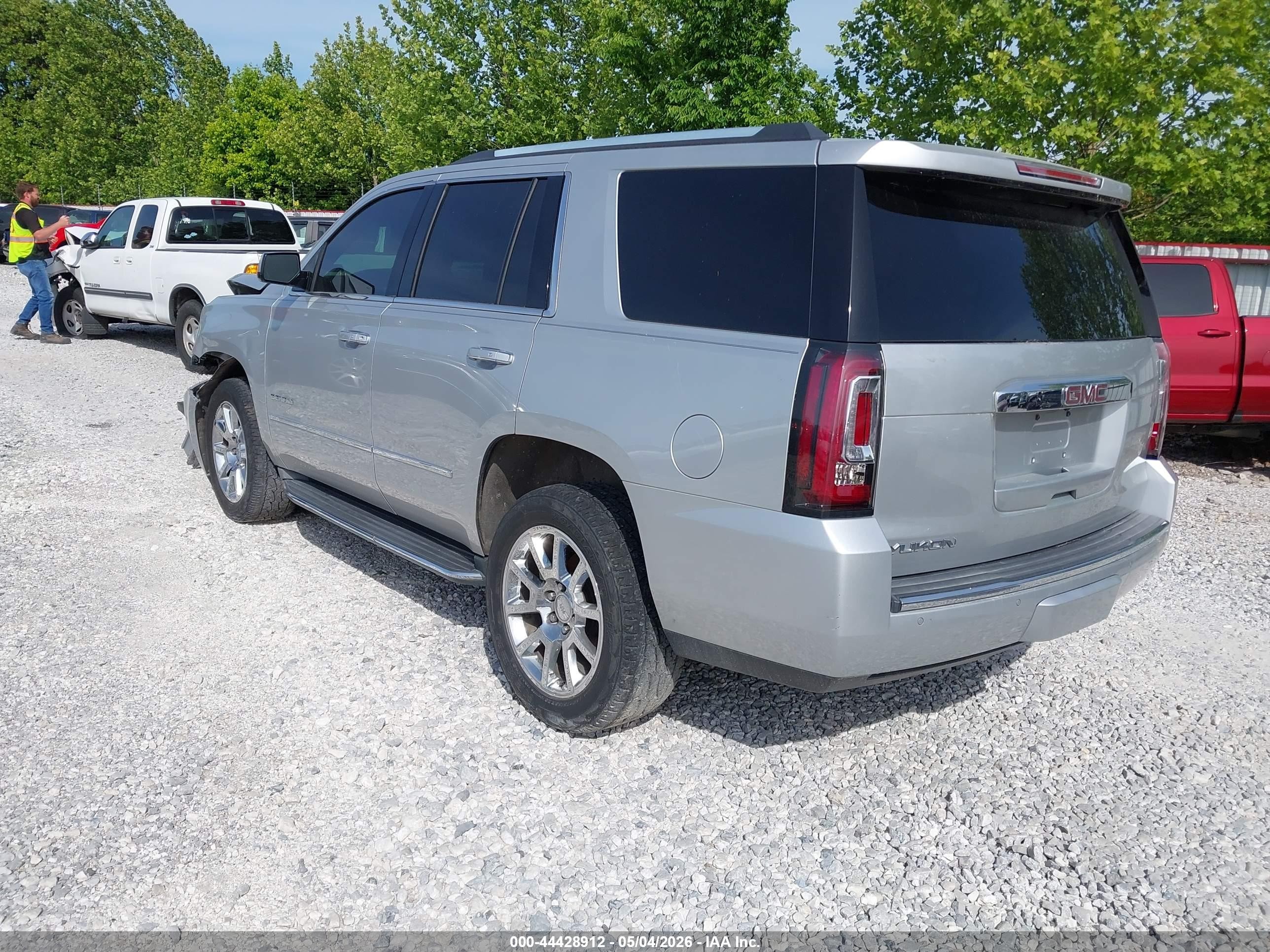 2016 Gmc Yukon Denali Silver vin: 1GKS2CKJ9GR102496