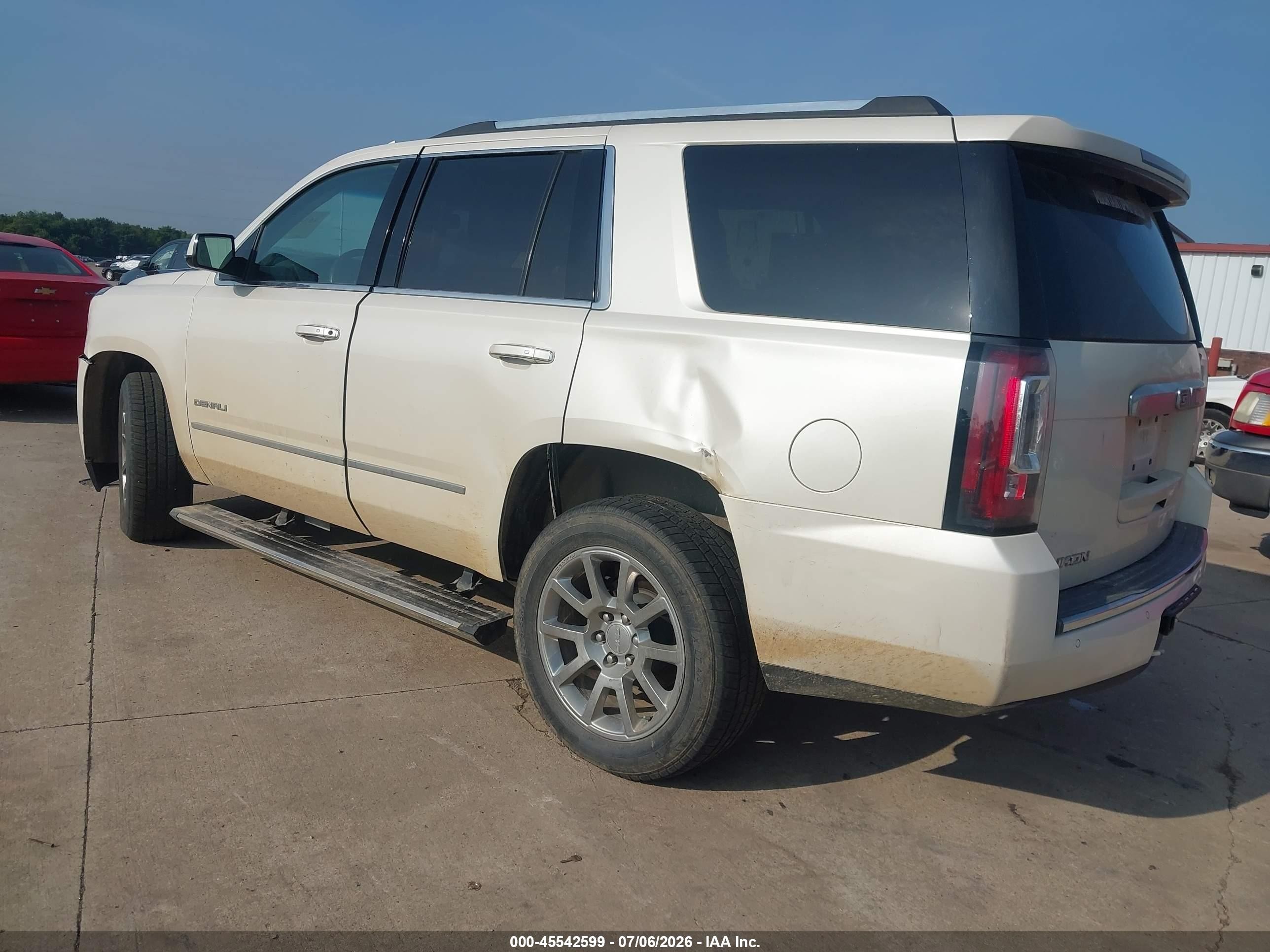 2015 Gmc Yukon Denali White vin: 1GKS2CKJXFR547599