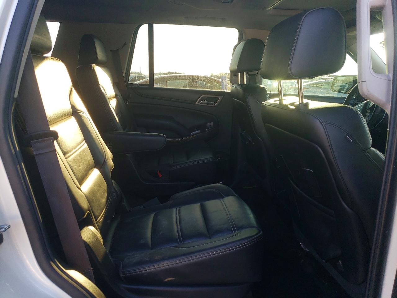 2015 Gmc Yukon Denali White vin: 1GKS2CKJXFR581493