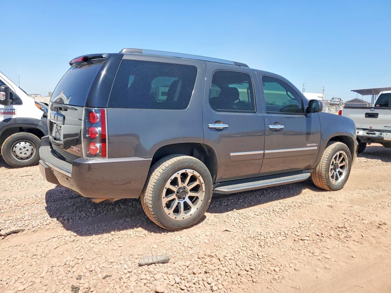2011 Gmc Yukon Denali Charcoal vin: 1GKS2EEF0BR104522