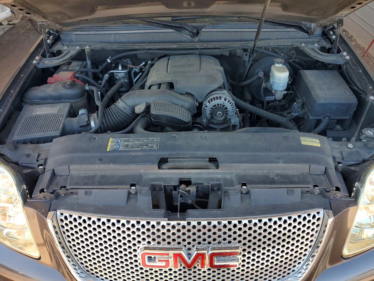 2011 Gmc Yukon Denali Charcoal vin: 1GKS2EEF0BR104522