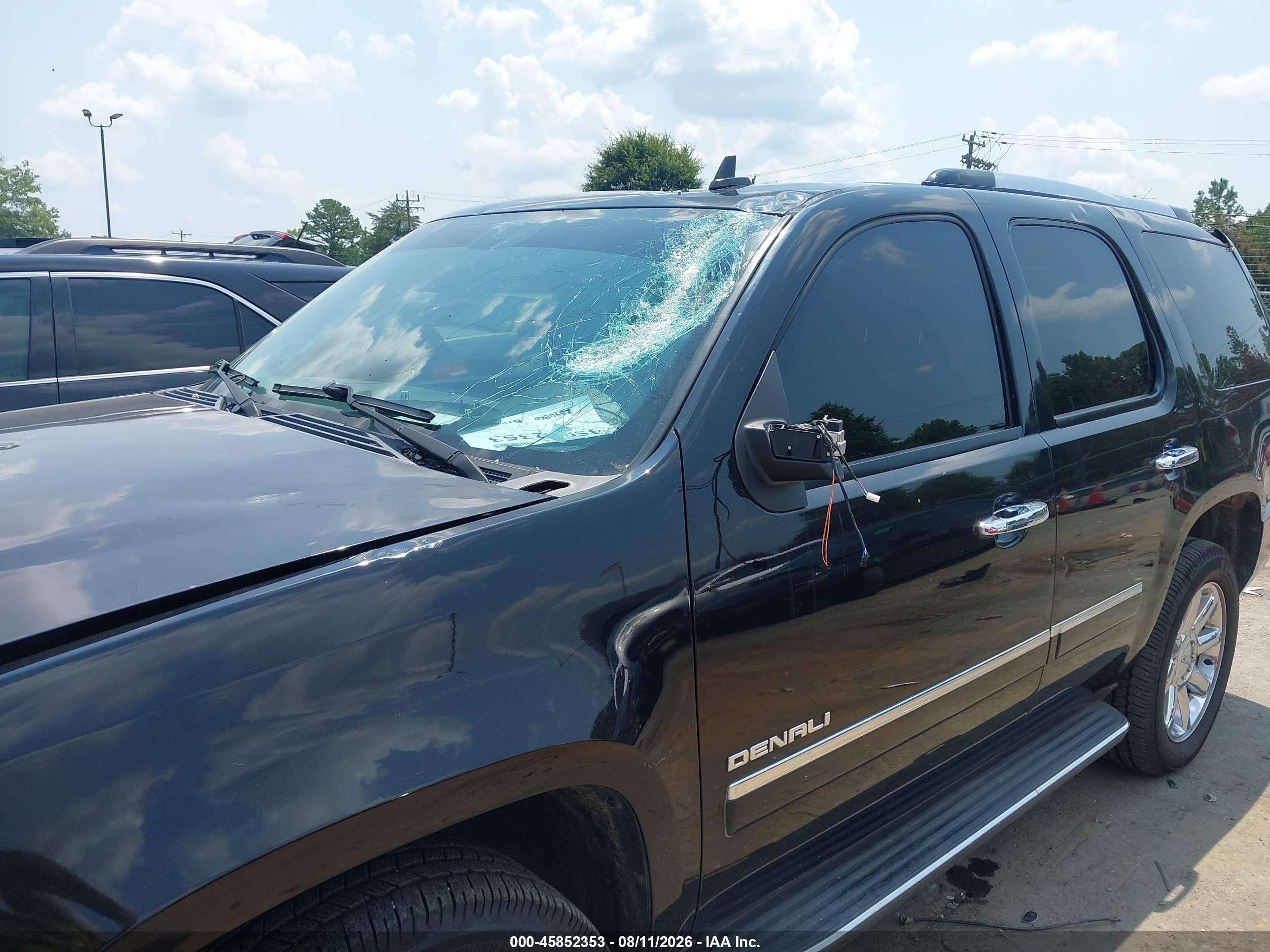 2011 Gmc Yukon Denali Black vin: 1GKS2EEF0BR240858