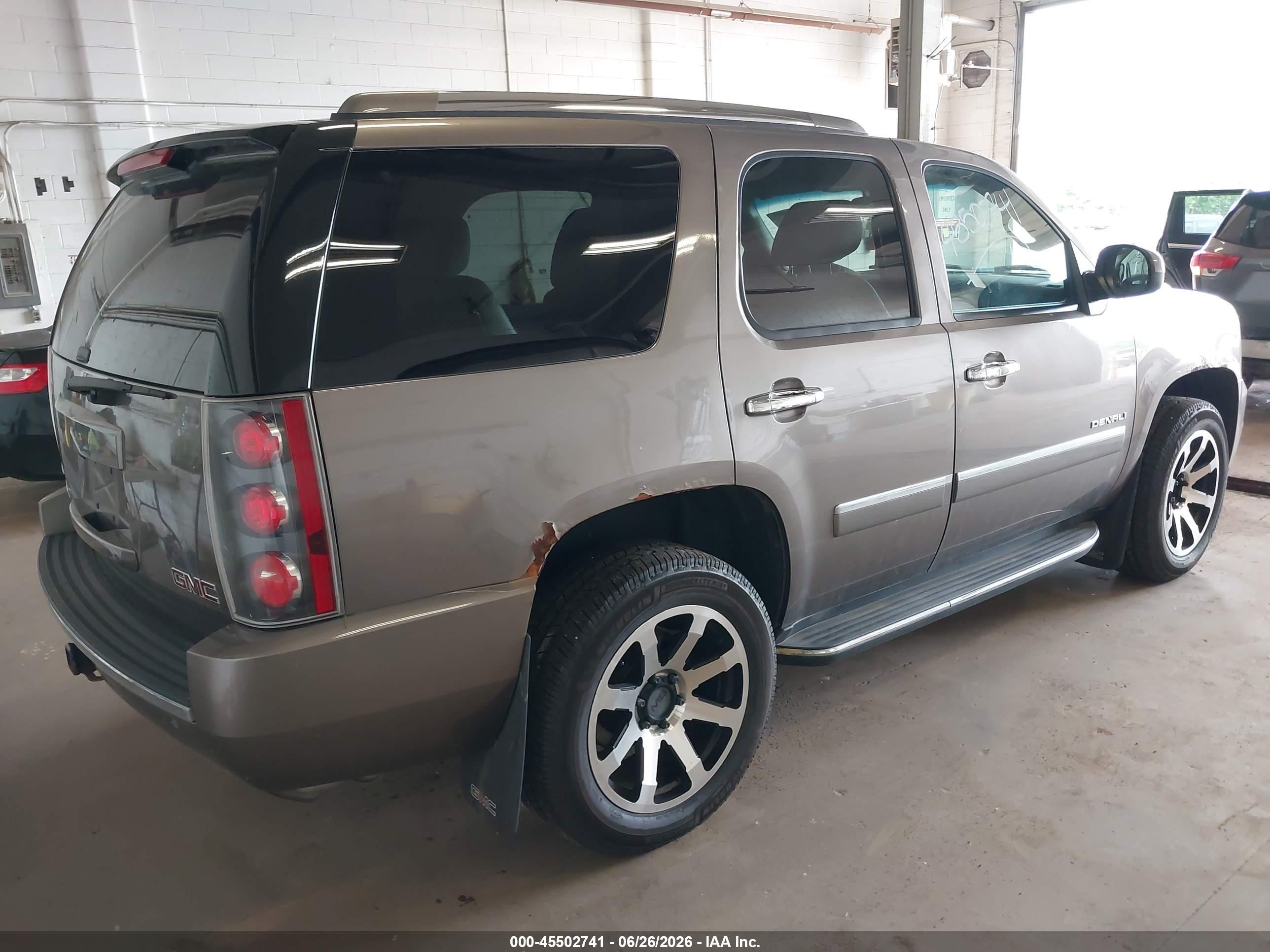 2011 Gmc Yukon Denali Brown vin: 1GKS2EEF0BR294970