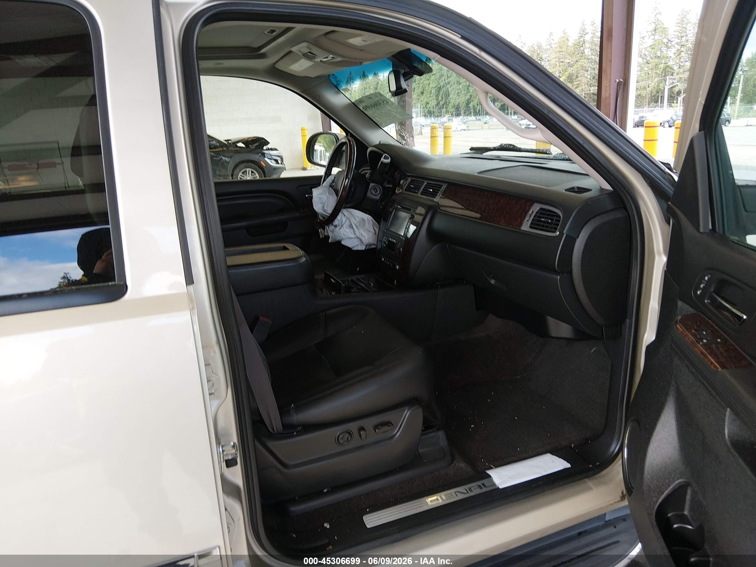 2013 Gmc Yukon Denali Beige vin: 1GKS2EEF0DR200833