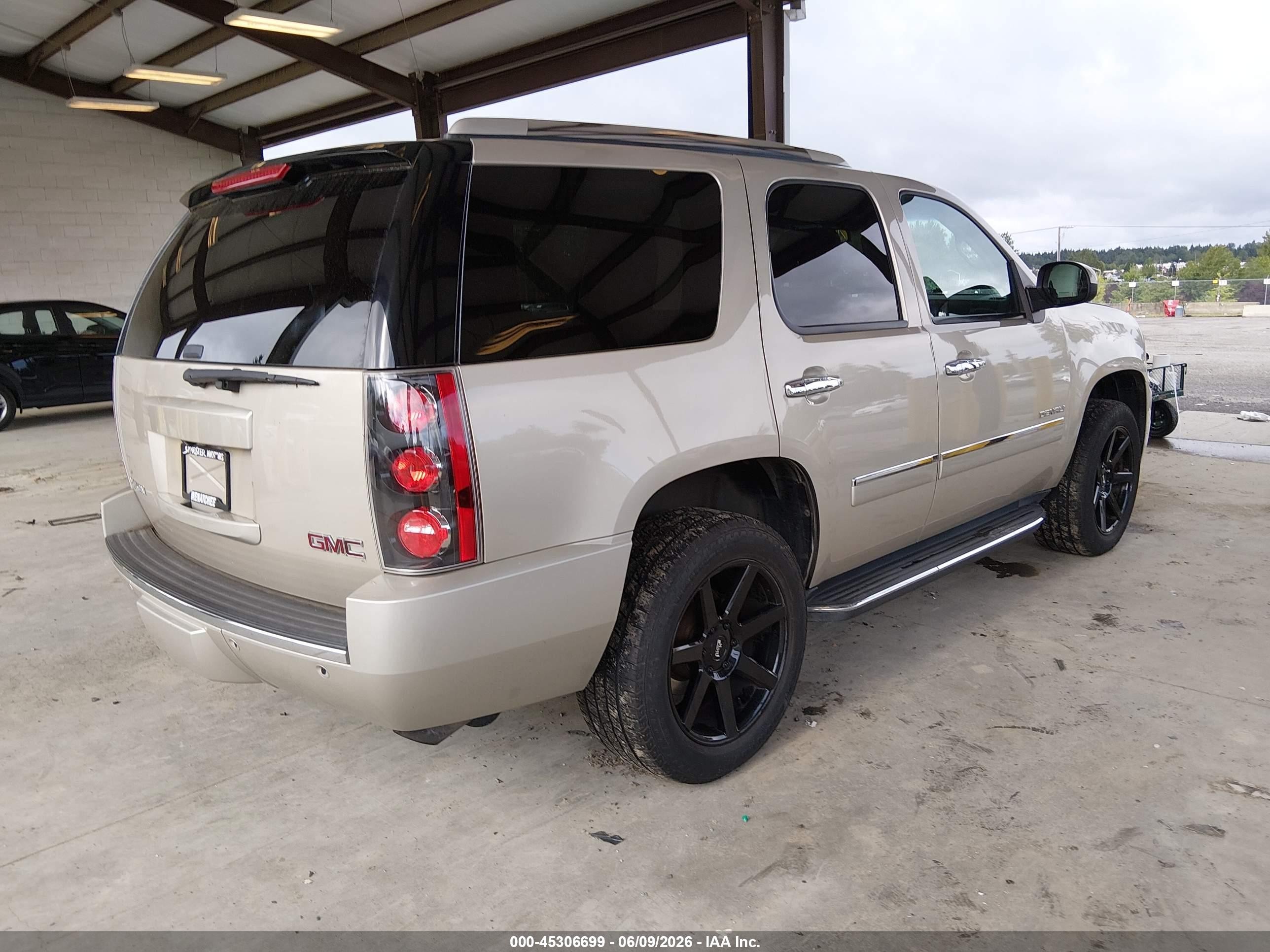 2013 Gmc Yukon Denali Beige vin: 1GKS2EEF0DR200833
