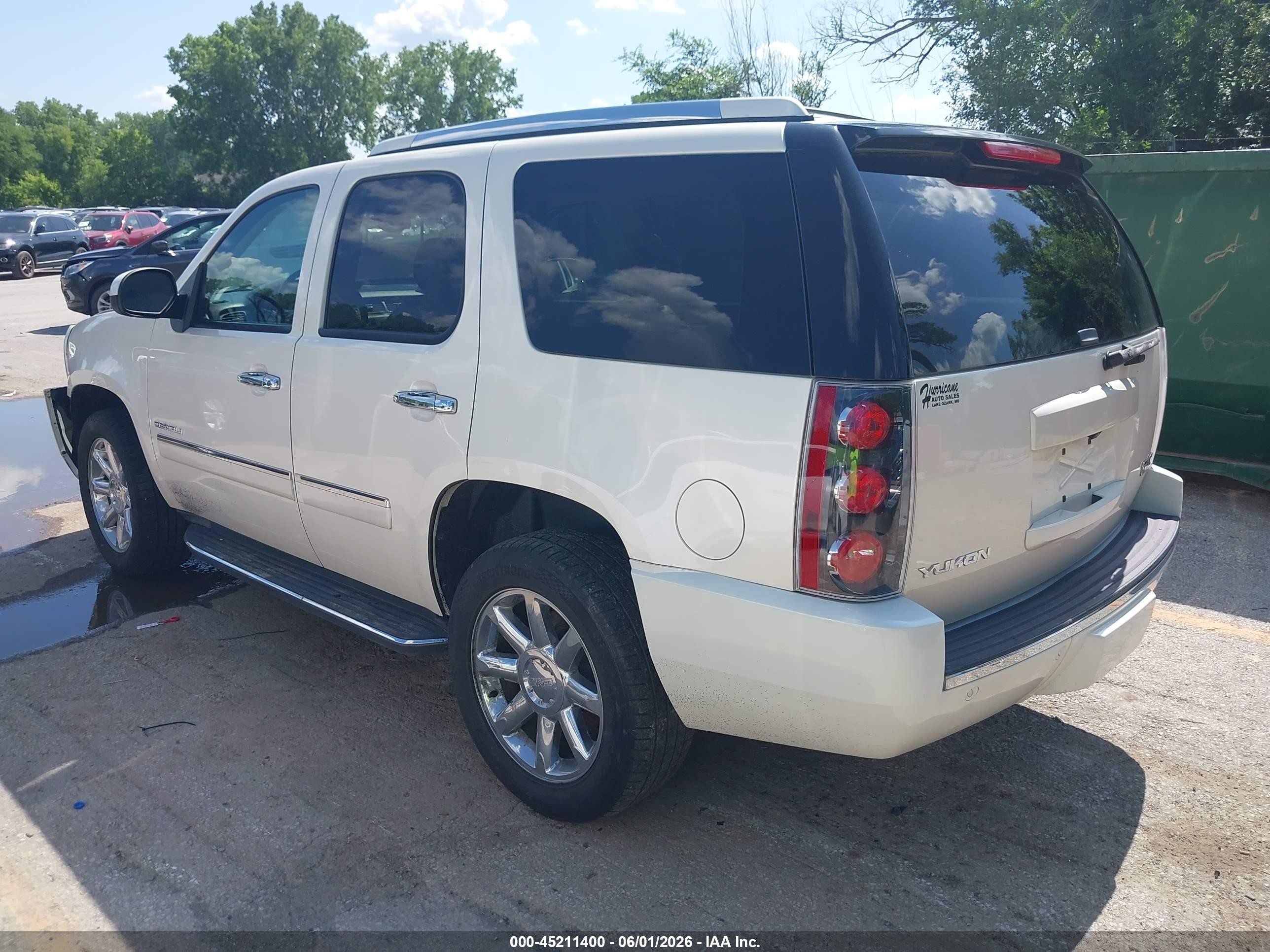 2013 Gmc Yukon Denali White vin: 1GKS2EEF0DR287505