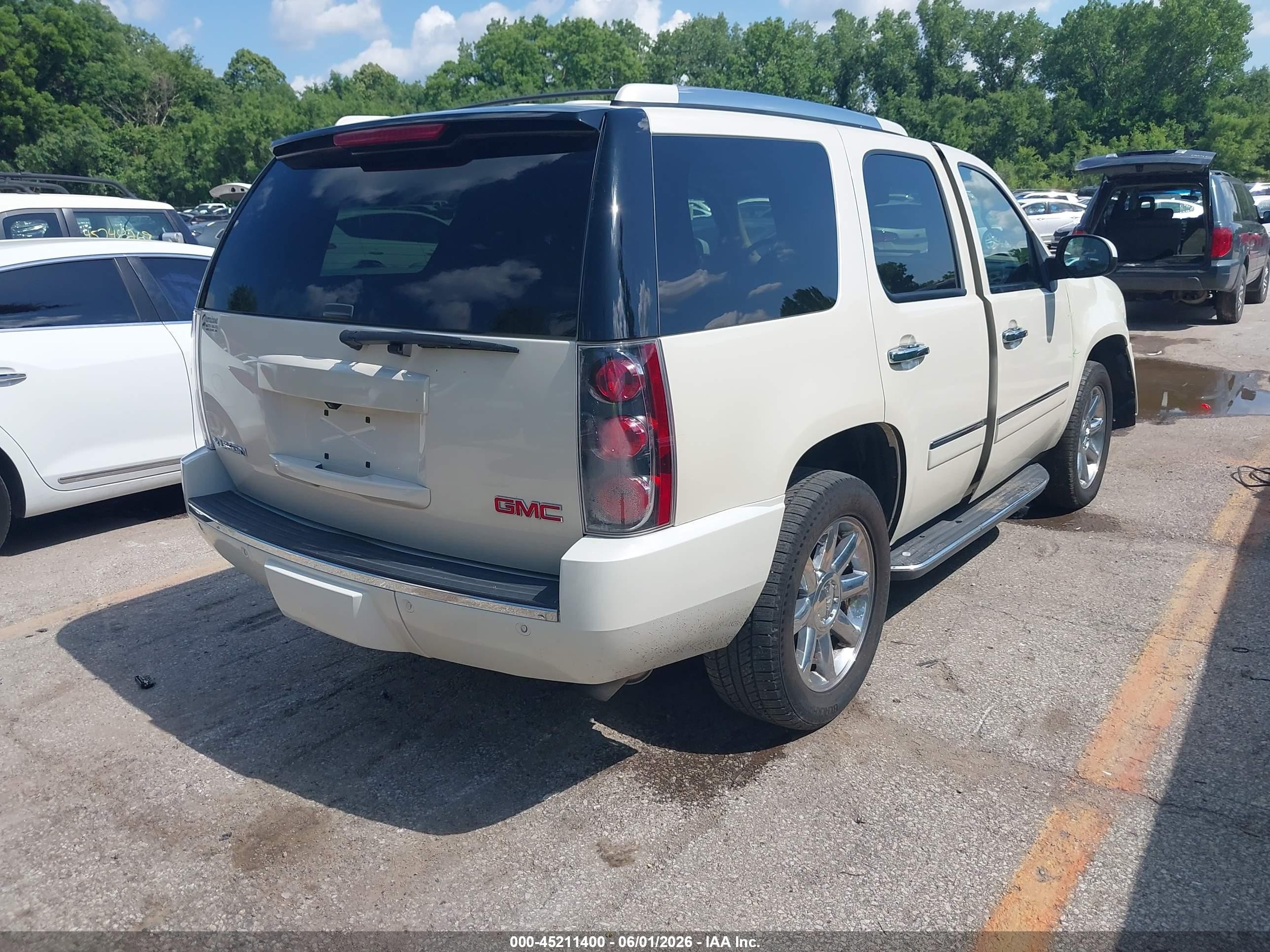 2013 Gmc Yukon Denali White vin: 1GKS2EEF0DR287505