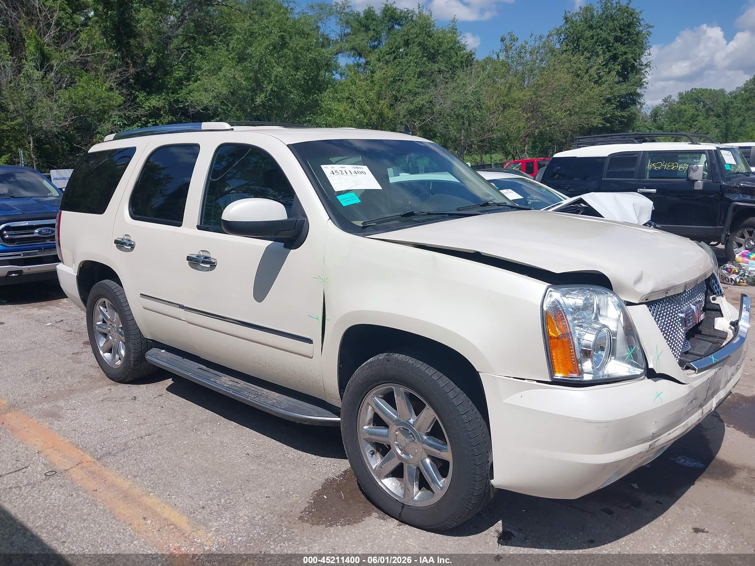 2013 Gmc Yukon Denali White vin: 1GKS2EEF0DR287505