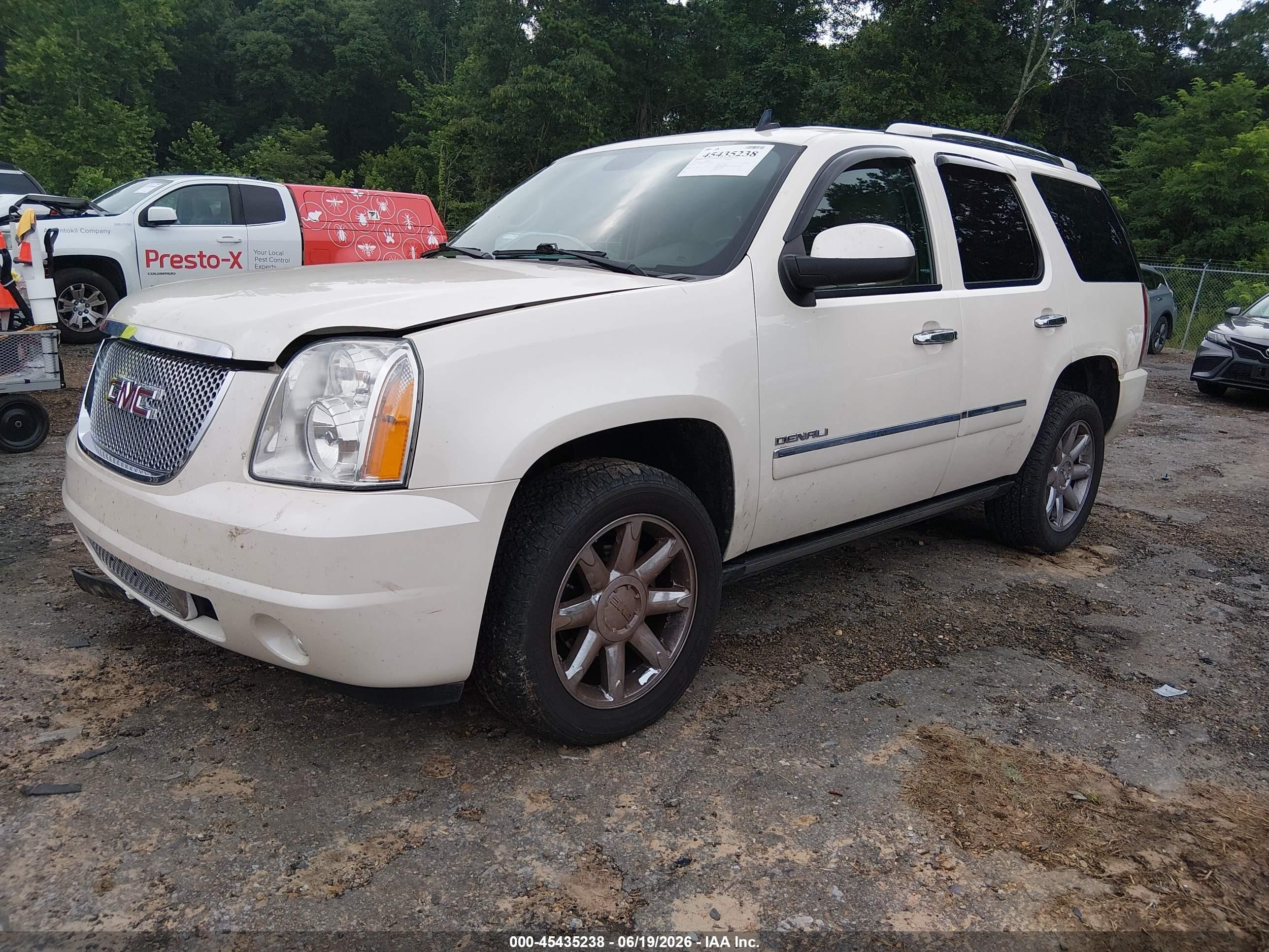 2013 Gmc Yukon Denali Белый vin: 1GKS2EEF0DR329705