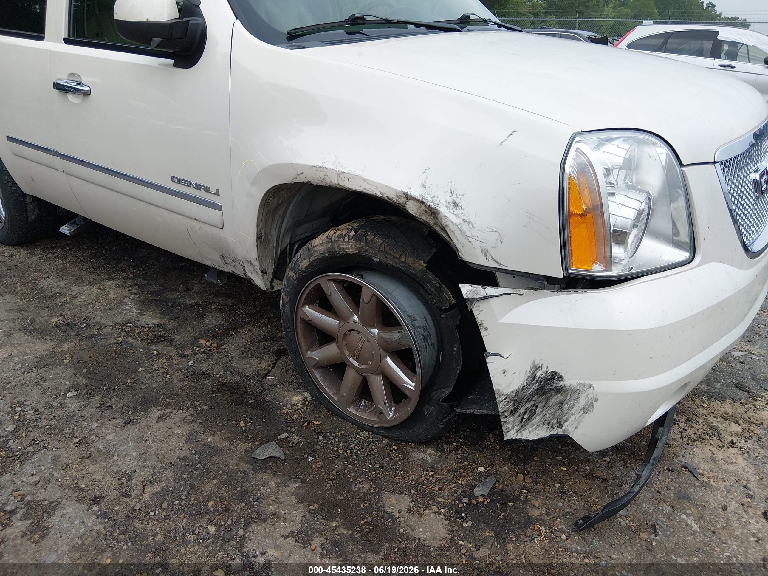 2013 Gmc Yukon Denali Белый vin: 1GKS2EEF0DR329705