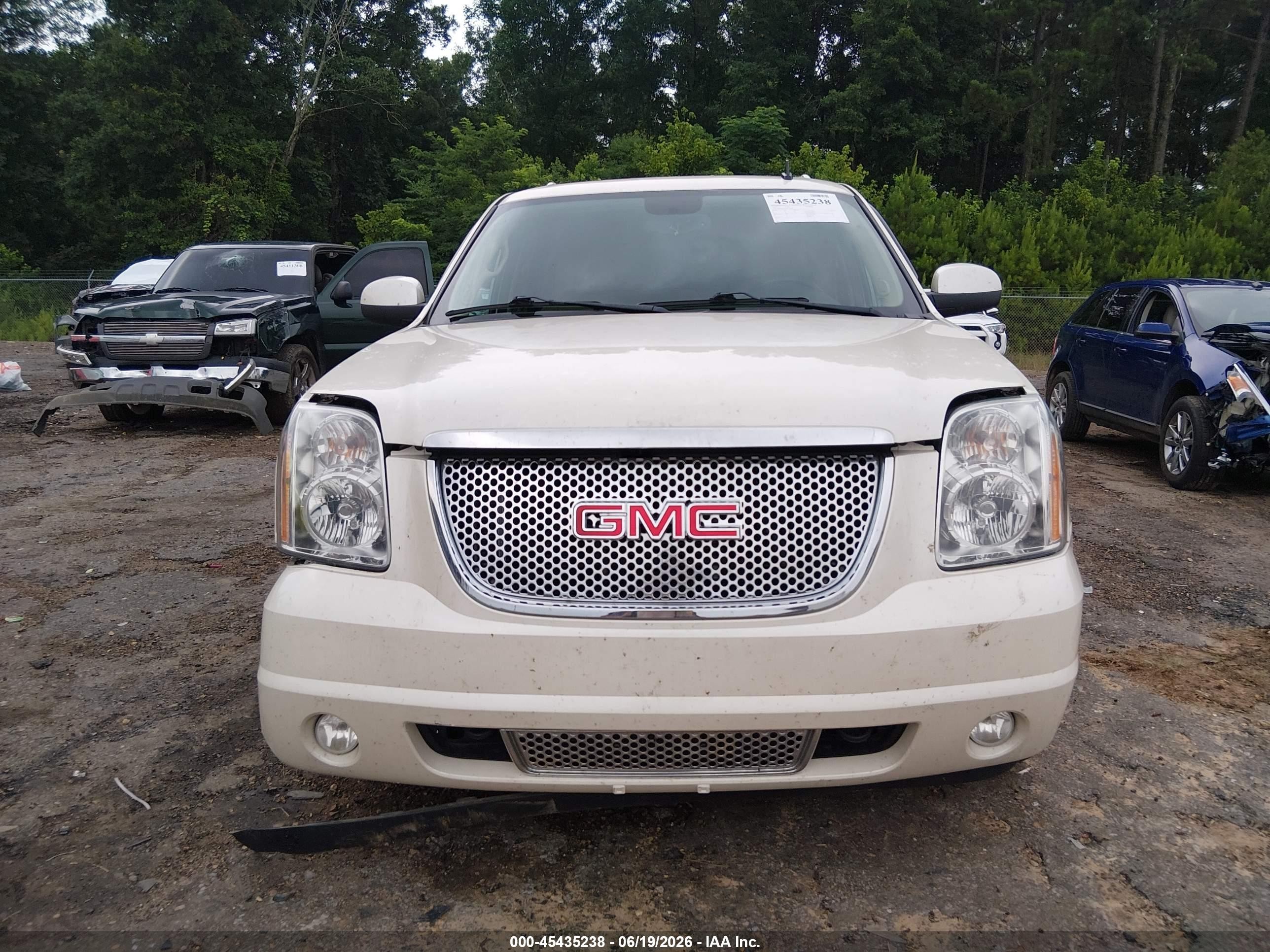 2013 Gmc Yukon Denali Белый vin: 1GKS2EEF0DR329705