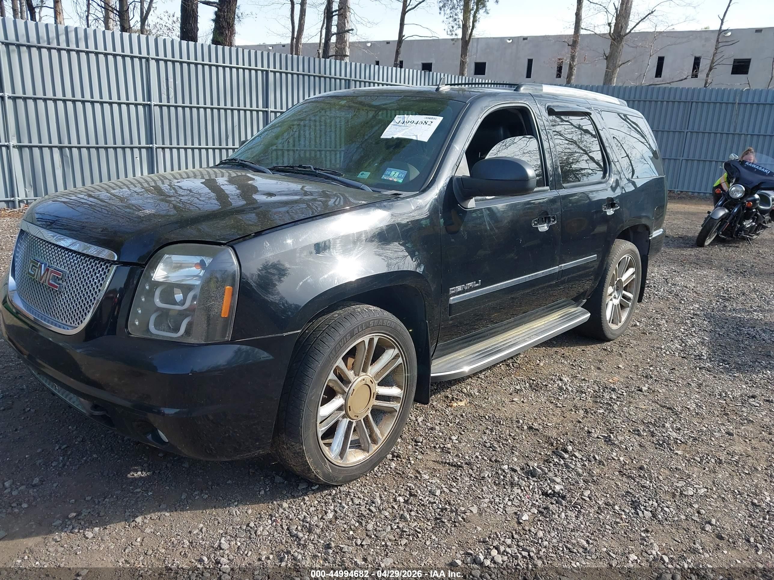 2011 Gmc Yukon Denali Black vin: 1GKS2EEF1BR103427