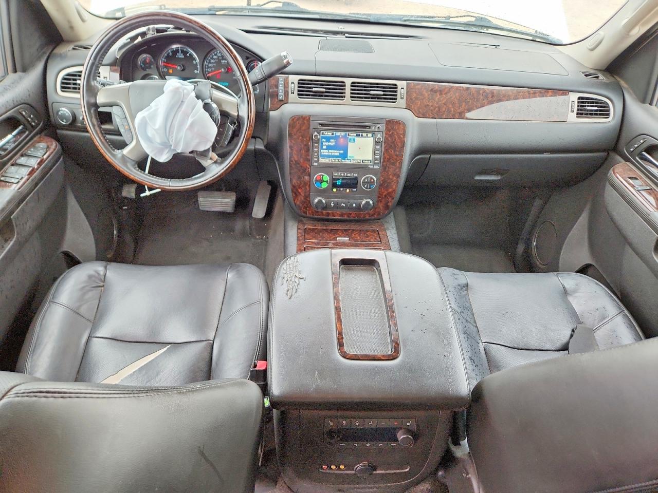 2011 Gmc Yukon Denali Beige vin: 1GKS2EEF1BR360989