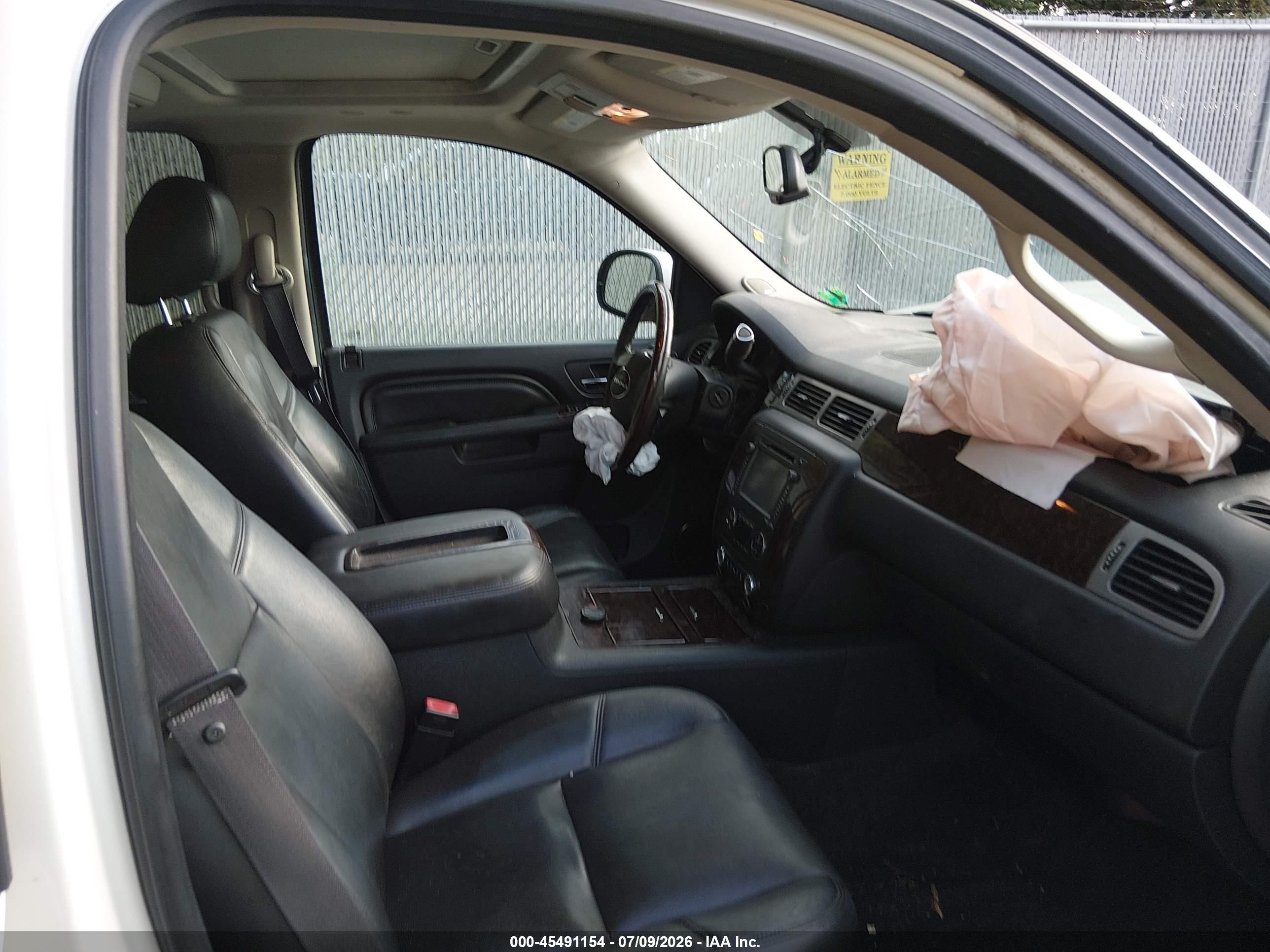 2012 Gmc Yukon Denali White vin: 1GKS2EEF1CR283140