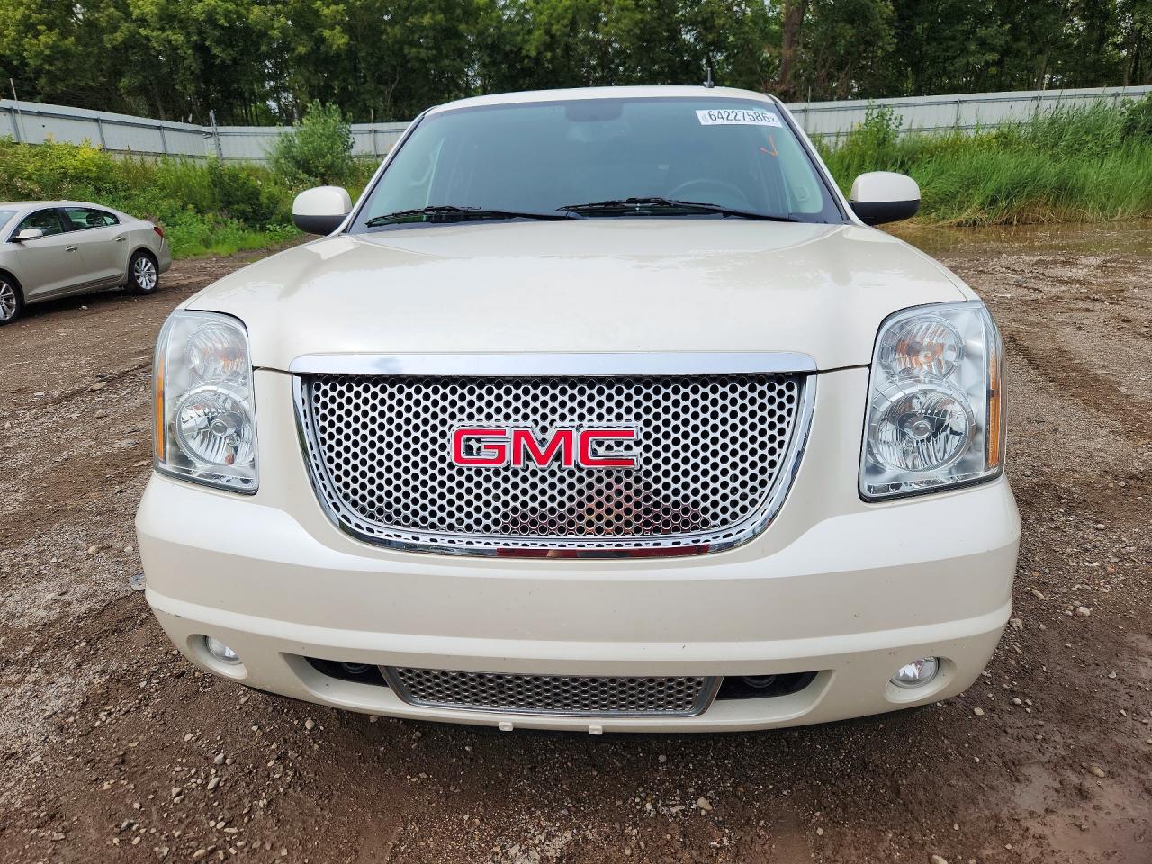 2013 Gmc Yukon Denali White vin: 1GKS2EEF1DR341975