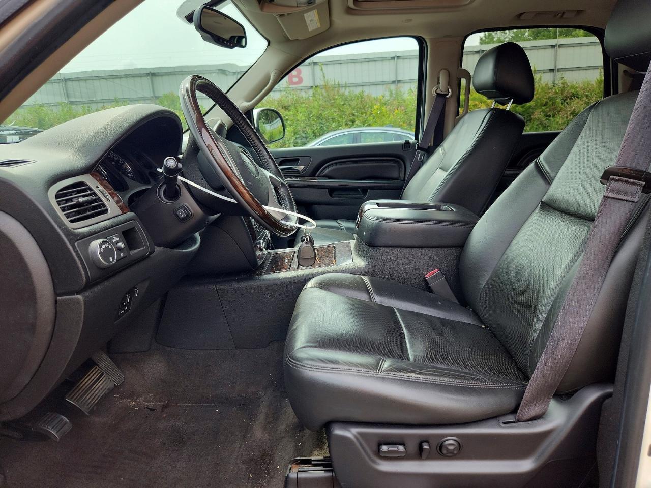 2013 Gmc Yukon Denali White vin: 1GKS2EEF1DR341975