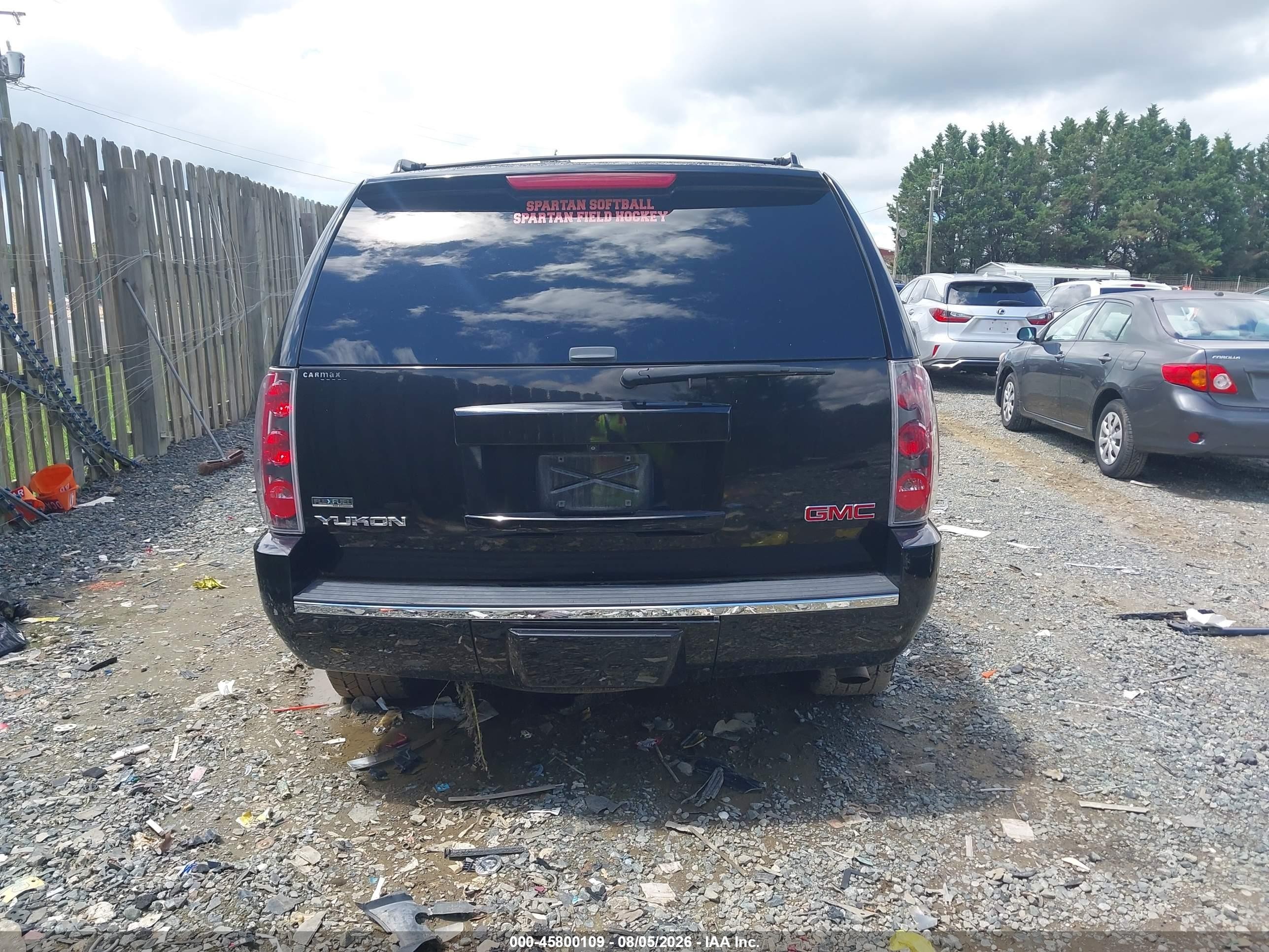 2011 Gmc Yukon Denali Black vin: 1GKS2EEF2BR308352