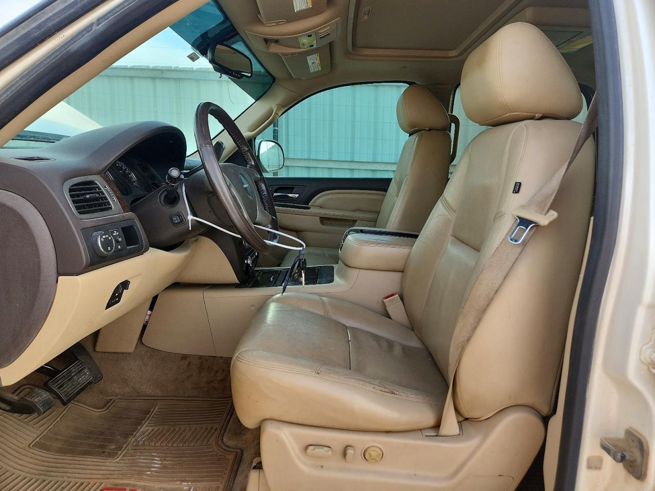 2012 Gmc Yukon Denali White vin: 1GKS2EEF2CR310524