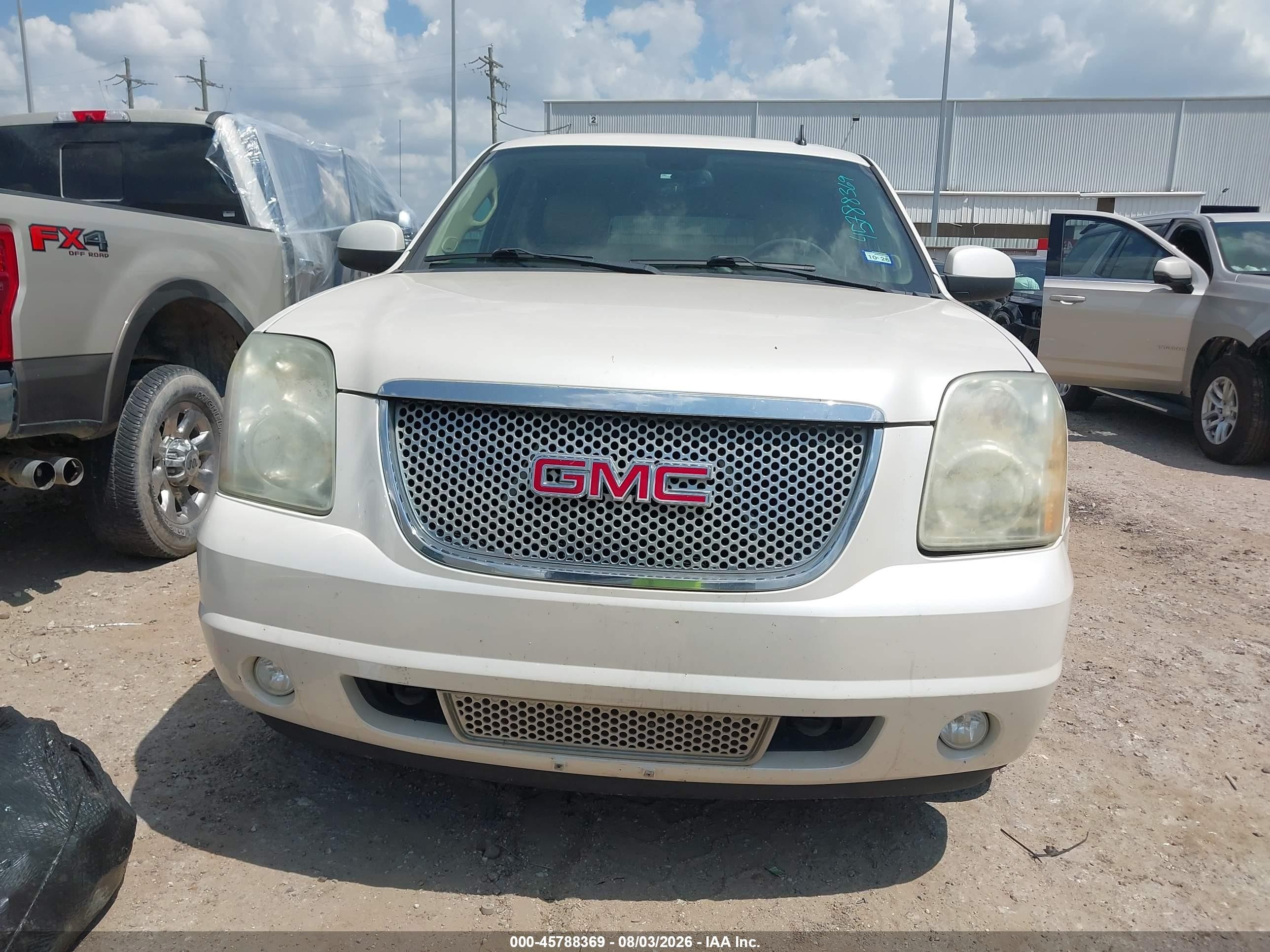 2012 Gmc Yukon Denali White vin: 1GKS2EEF2CR325007
